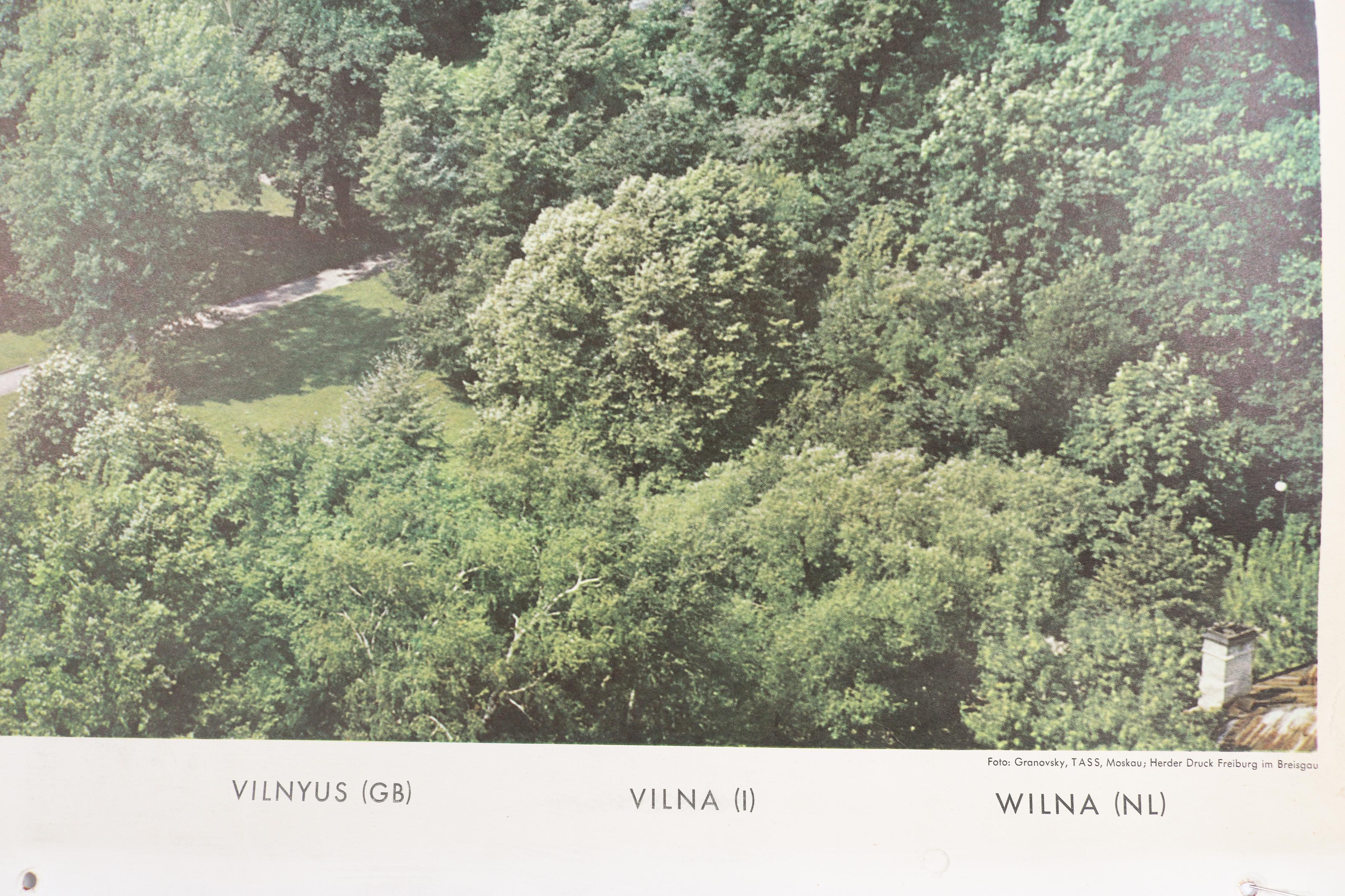 Schule-Wandtafeln der Stadt Vilnius (Papier) im Angebot