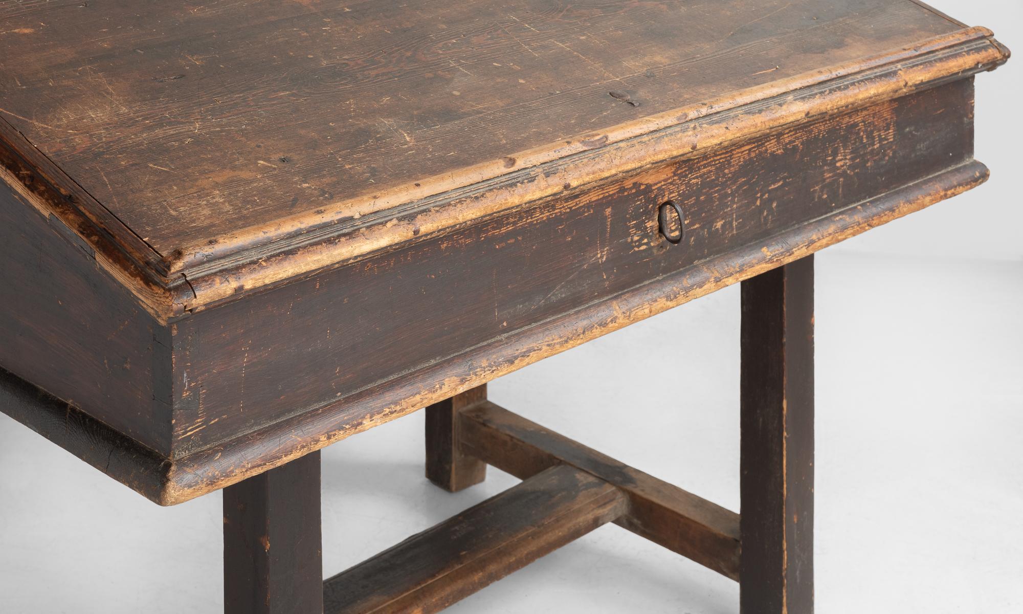 Schoolhouse Desk, Sweden, circa 1900 In Good Condition In Culver City, CA