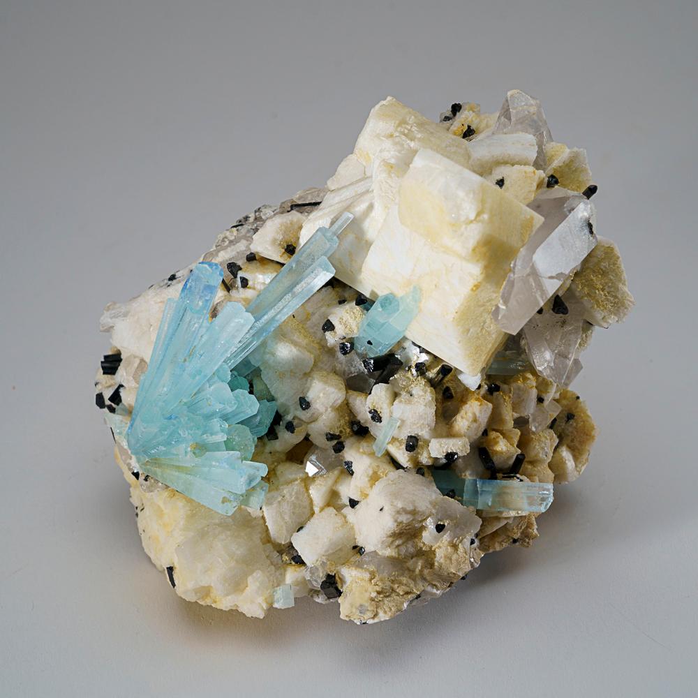 Schorl Tourmaline, Aquamarine and Quartz on Albite from Pakistan In New Condition For Sale In New York, NY
