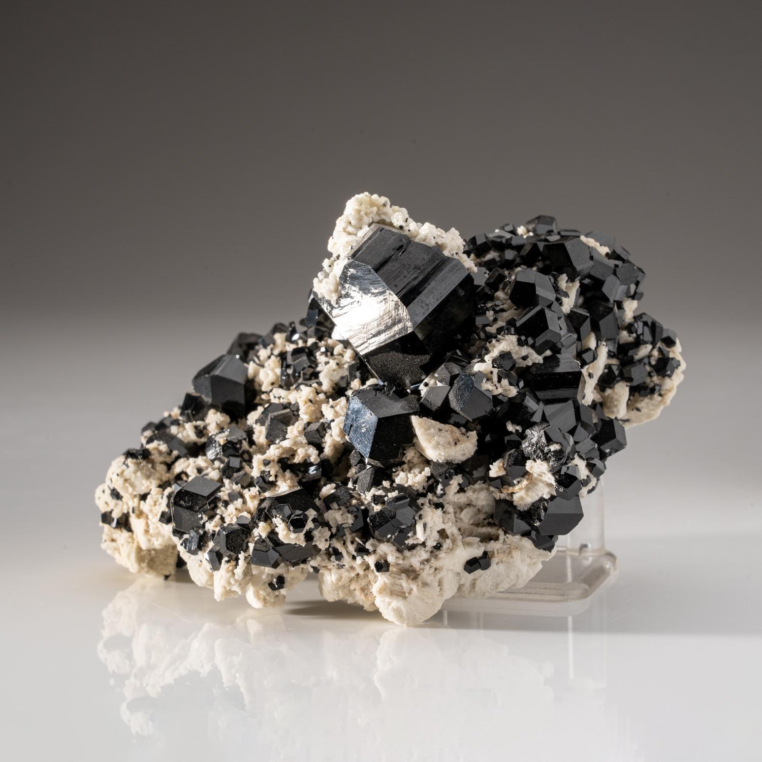 Crystal Schorl Tourmaline on Albite from Skardu District, Gilgit-Baltistan, Pakistan For Sale