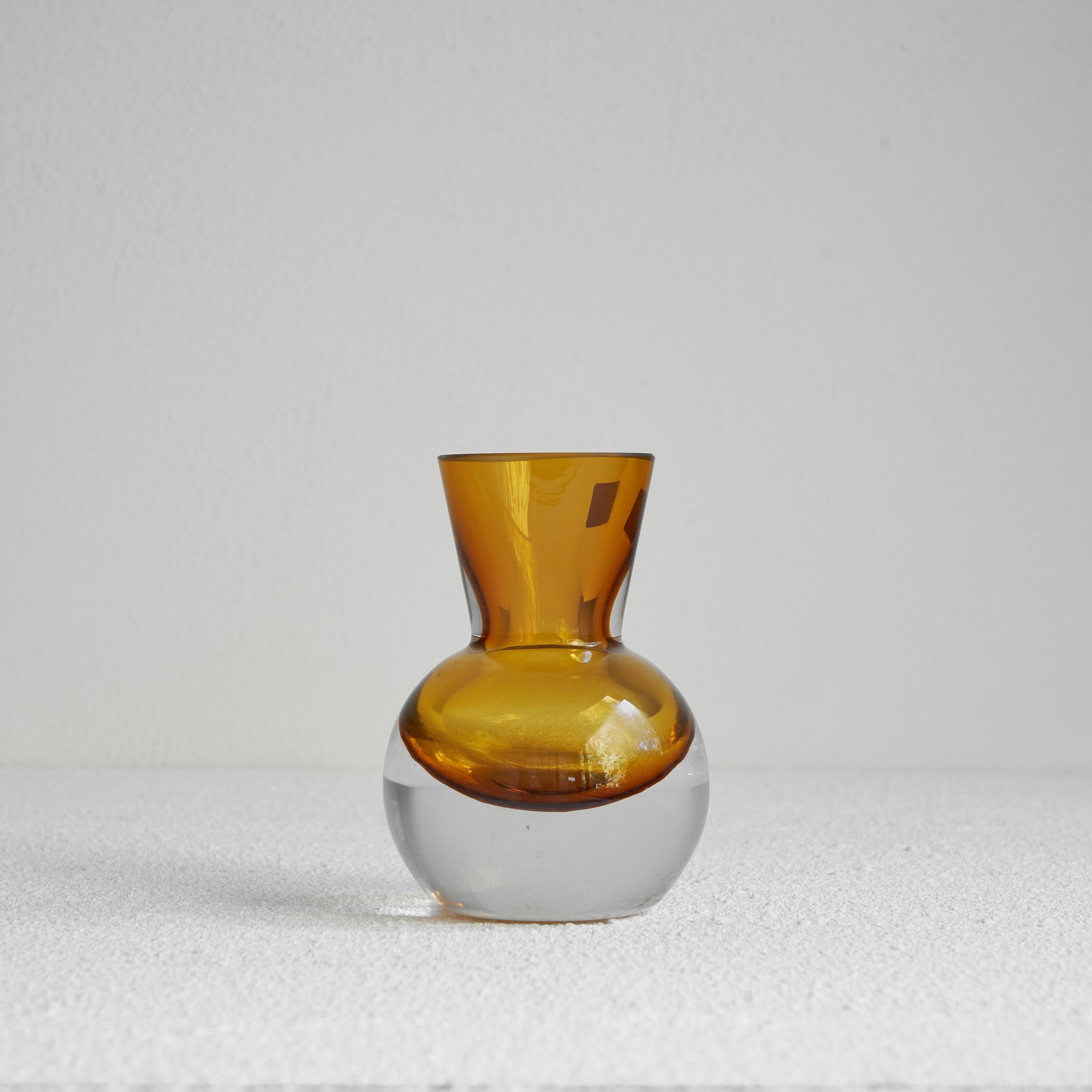 German Schott Zwiesel Hand Blown Amber Colored Modernist Art Glass Vase