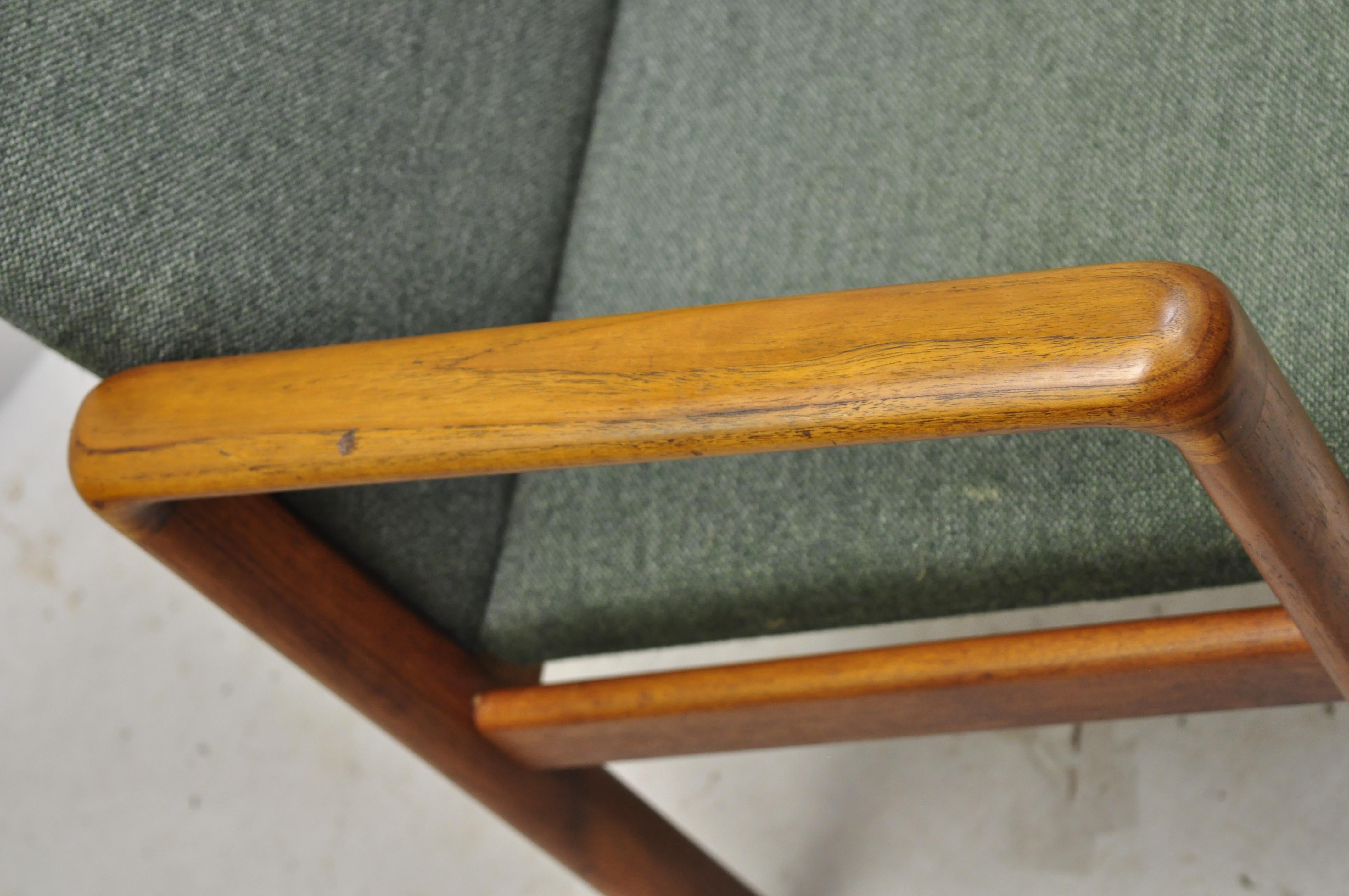 Teck Fauteuil club en bois de teck Schou Andersen Mbelfabrik avec étiquette