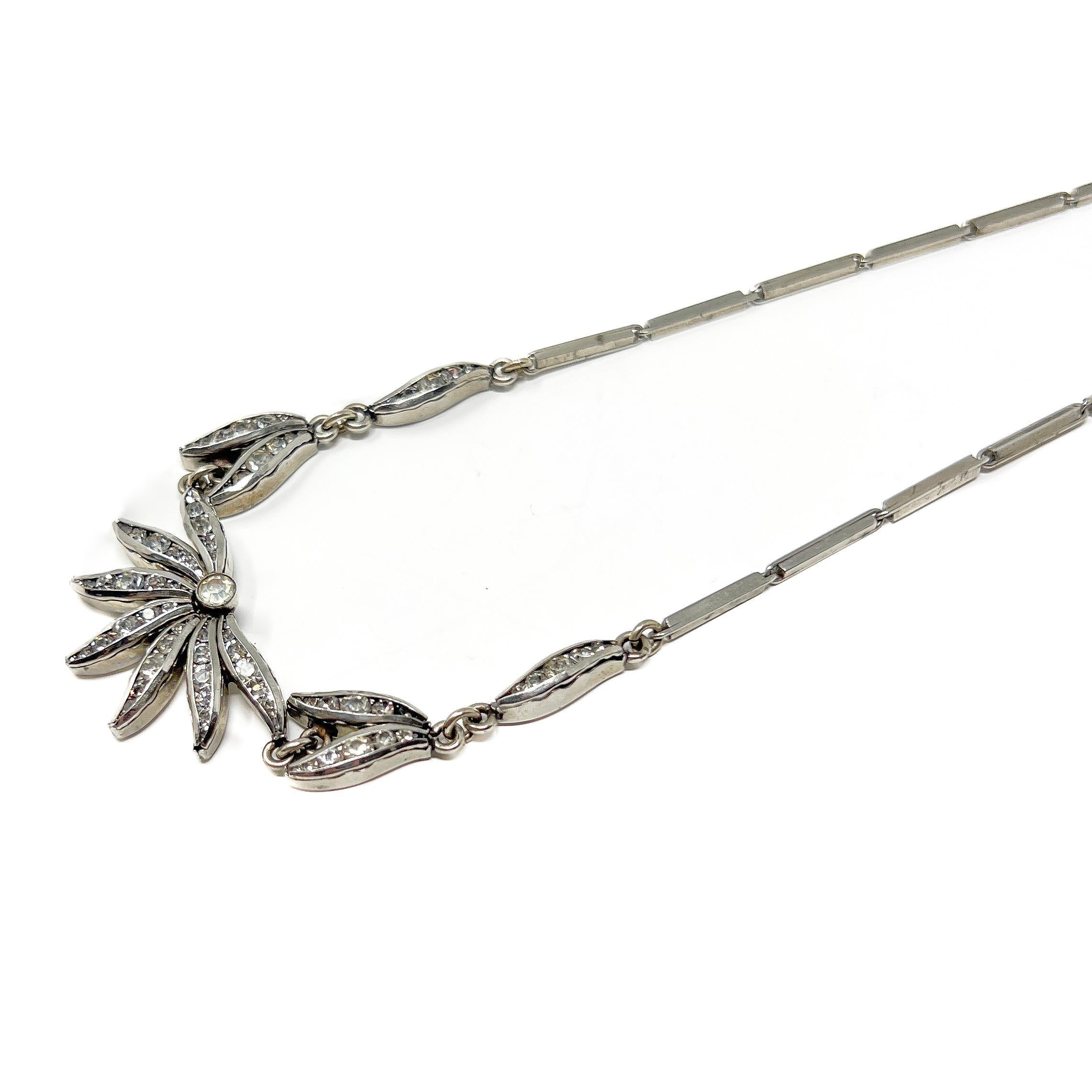 Schreiber et Hiller Collier de fleurs Art déco vintage des années 1930 en vente 2