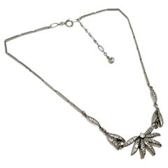 Schreiber and Hiller 1930s Art Deco Vintage Flower Necklace