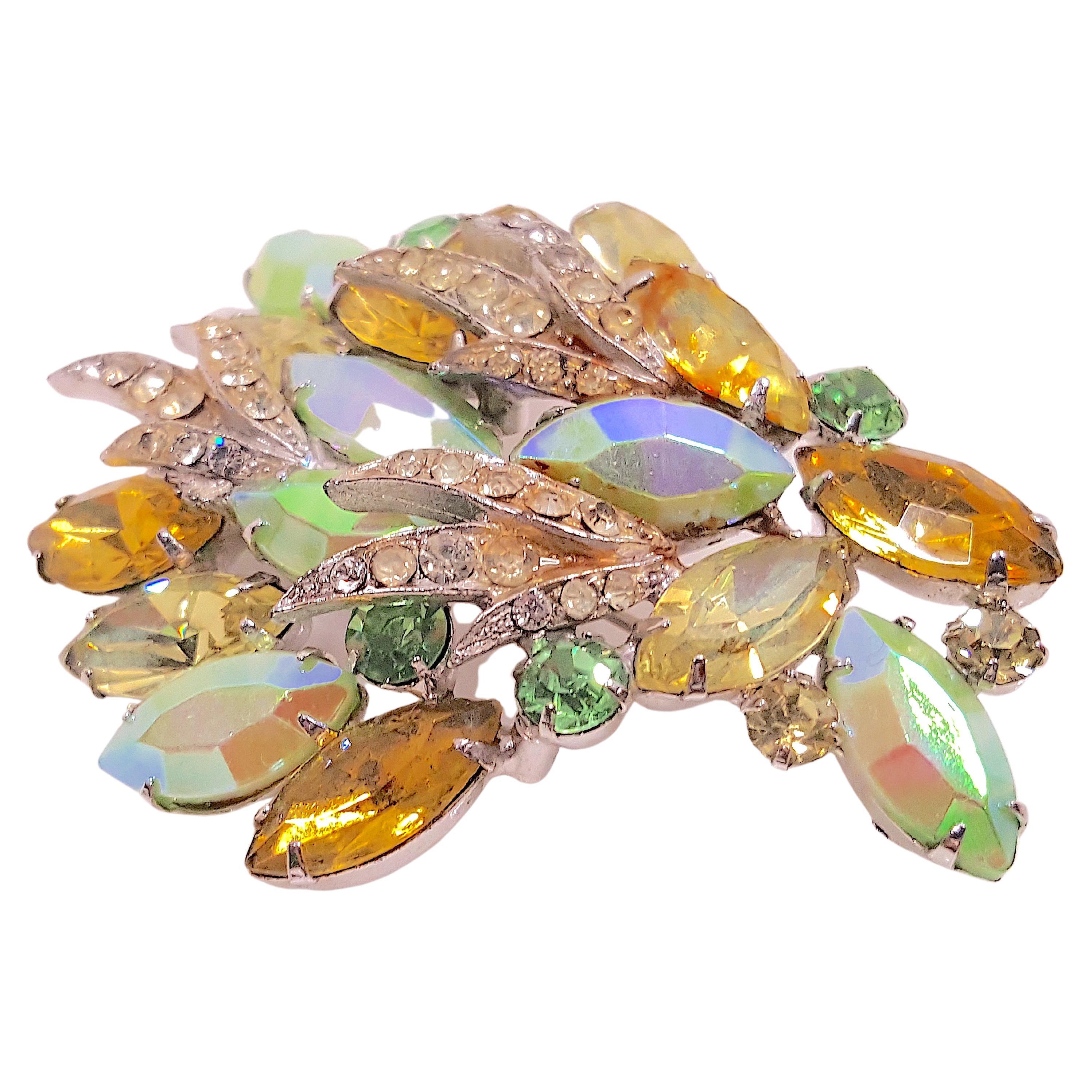 Mixed Cut Schreiner 1950s ProngSet UniqueGreenABCrystals PaveCrystalLeaves Silver Brooch For Sale