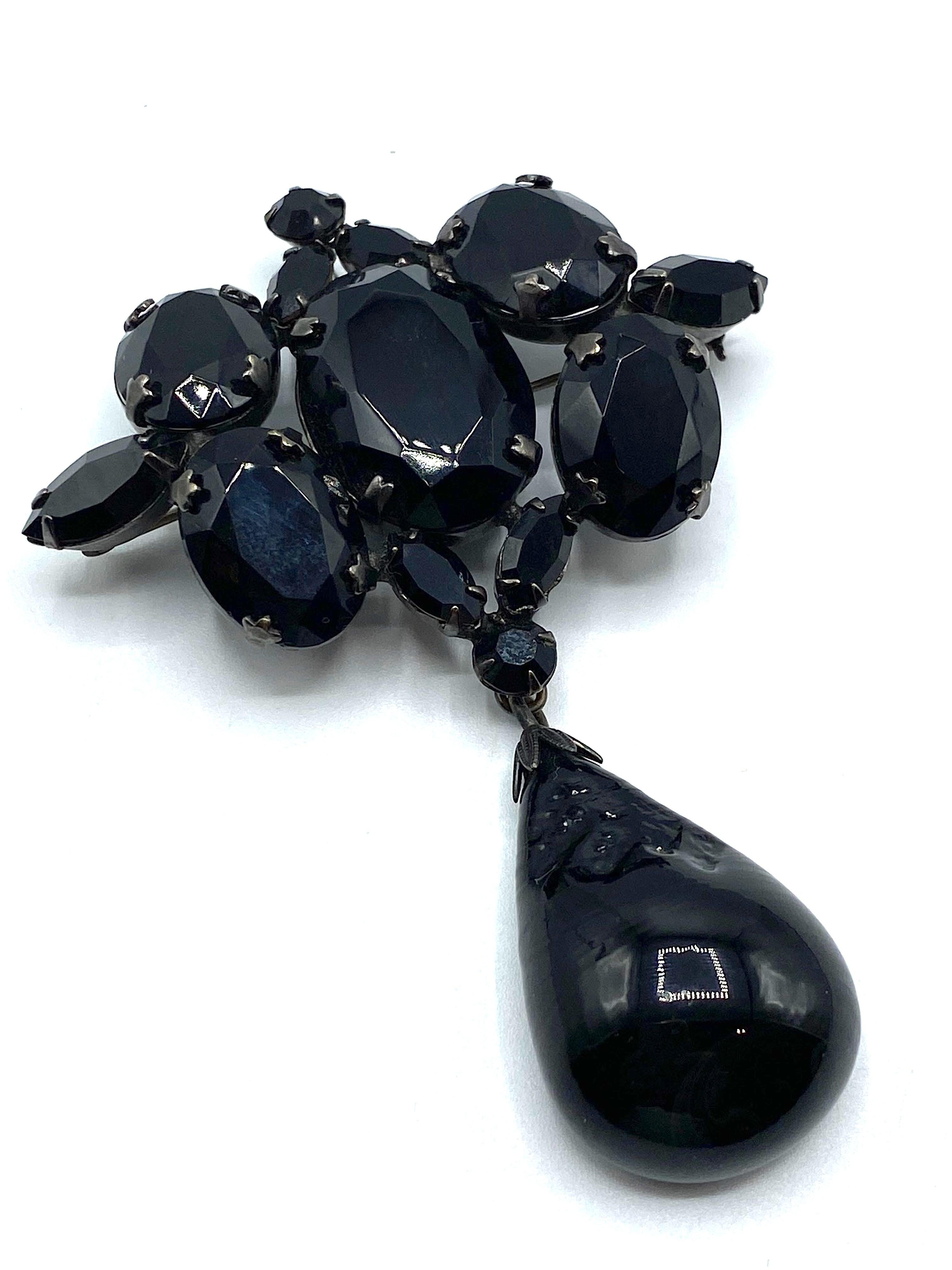 Schreiner New York 1950s Black Crystal & Glass Pendant Brooch 7