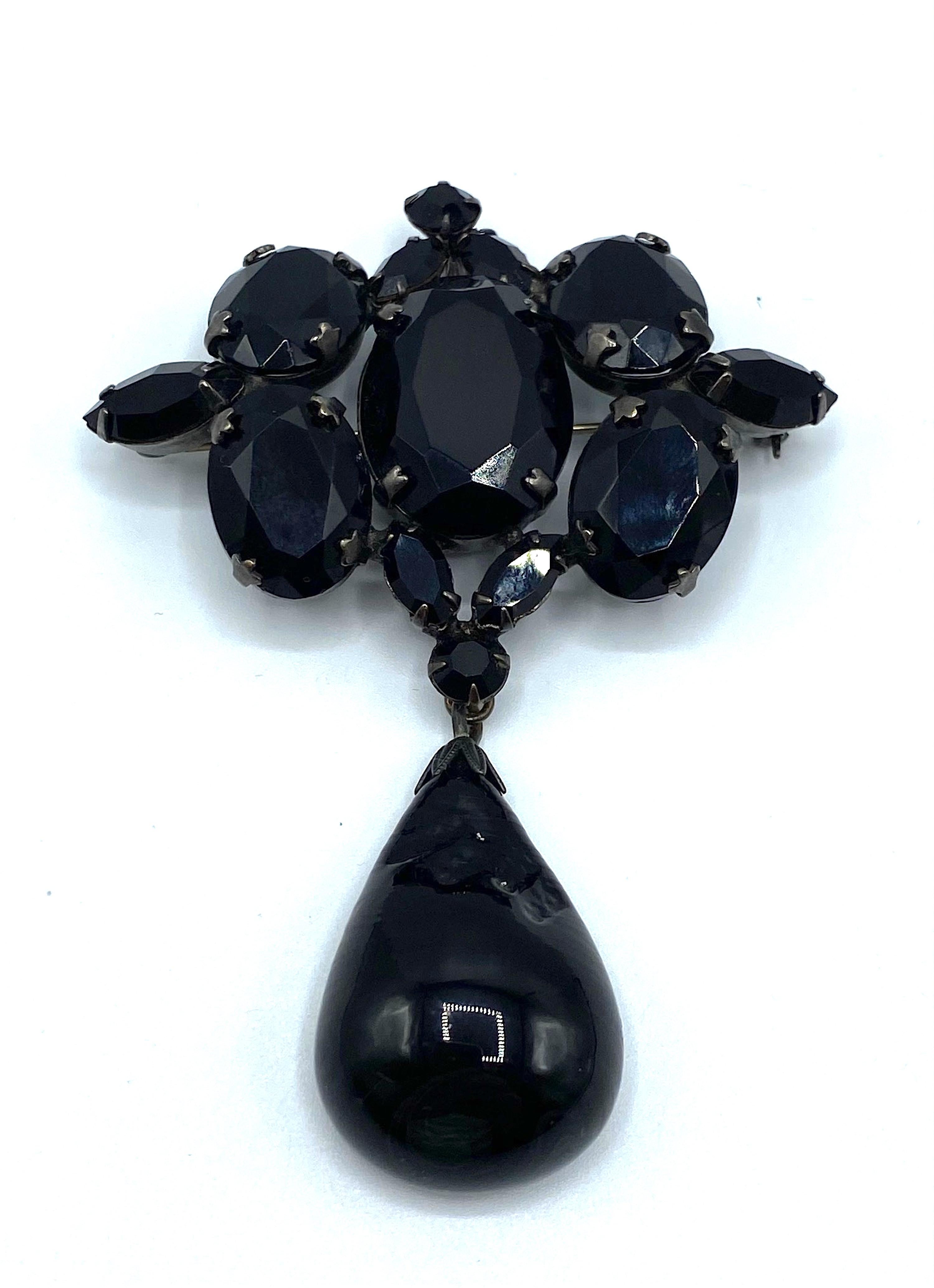 Pear Cut Schreiner New York 1950s Black Crystal & Glass Pendant Brooch