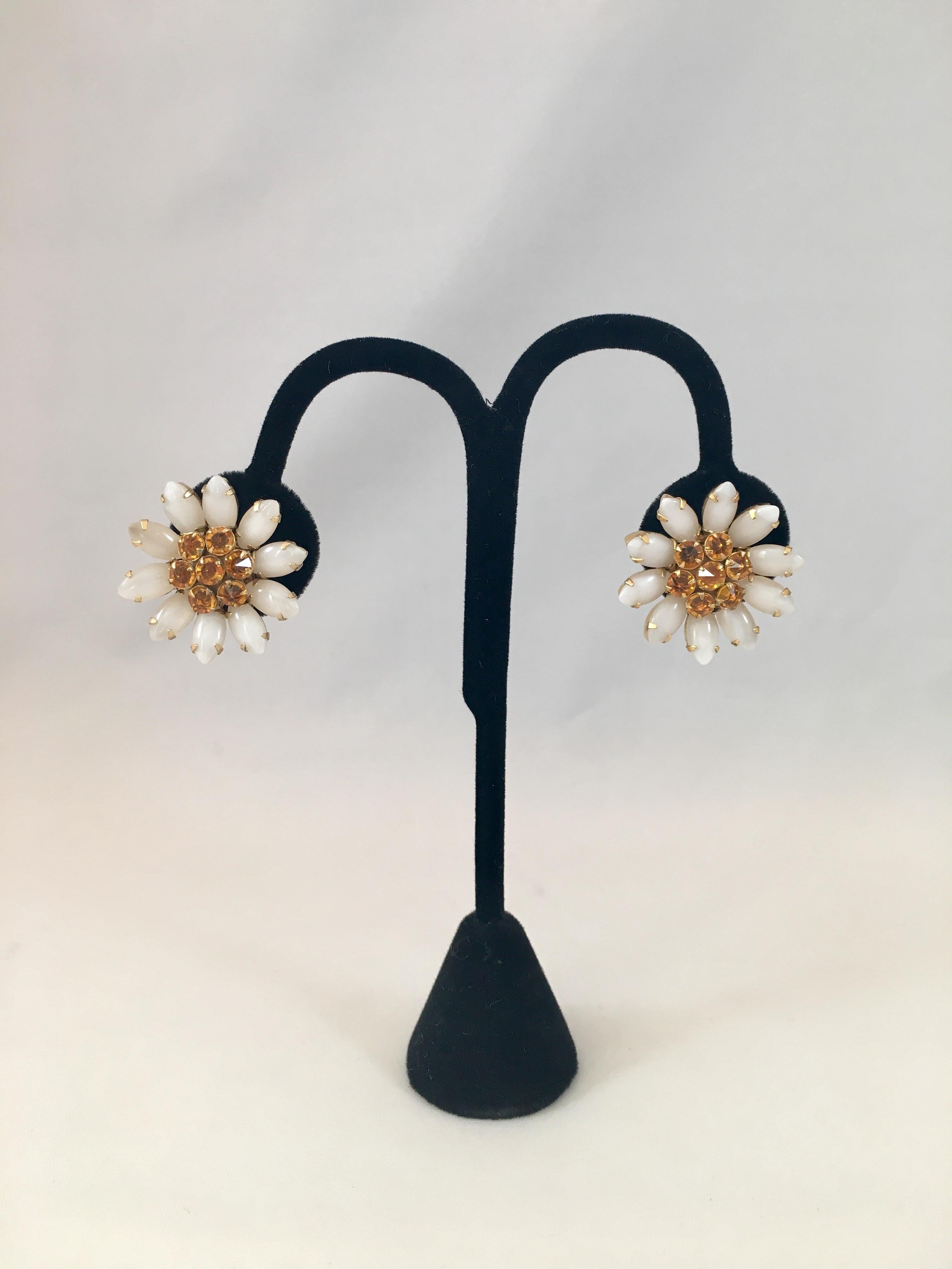 Women's Schreiner White and Yellow Flower Earrings 1960s