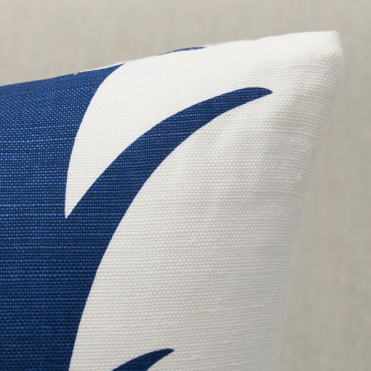 This pillow features Acanthus Stripe by Celerie Kemble for Schumacher with a knife edge finish. This pattern is a stylized stripe based on a classic acanthus motif. Elegant and airy, Acanthus Stripe in navy is also incredibly easy to use. Pillow