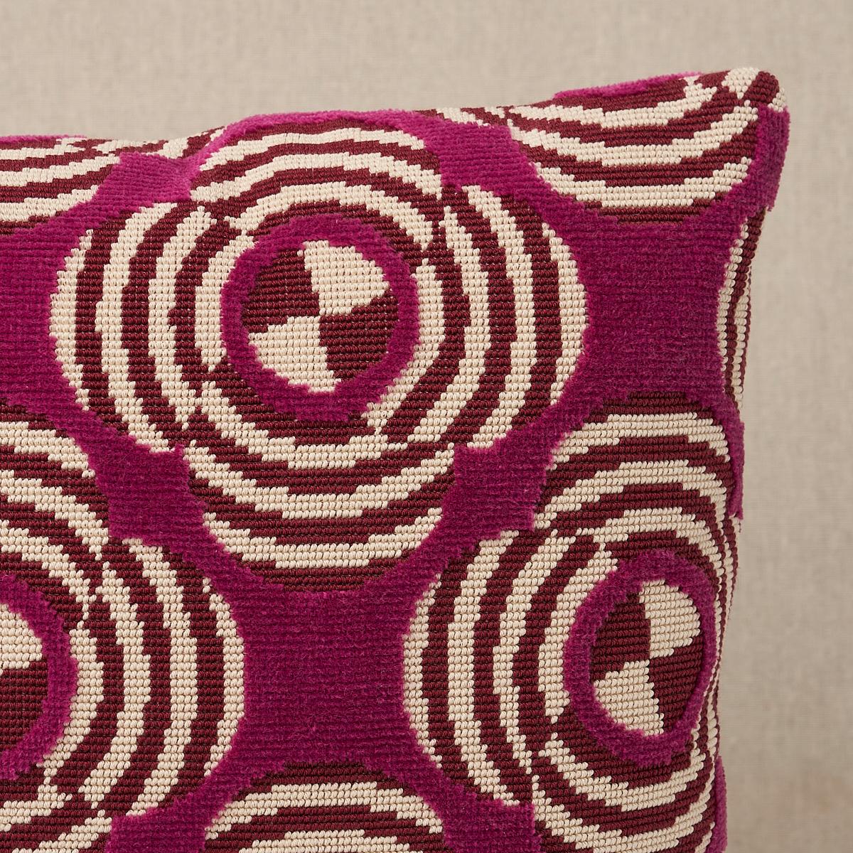 This pillow features Le Moderne Cut Velvet by Johnson Hartig for Schumacher with a knife edge finish. A geometric floral motif with an Art Deco echo, Le Moderne Cut Velvet in magenta is a gorgeous textural fabric design by Johnson Hartig of