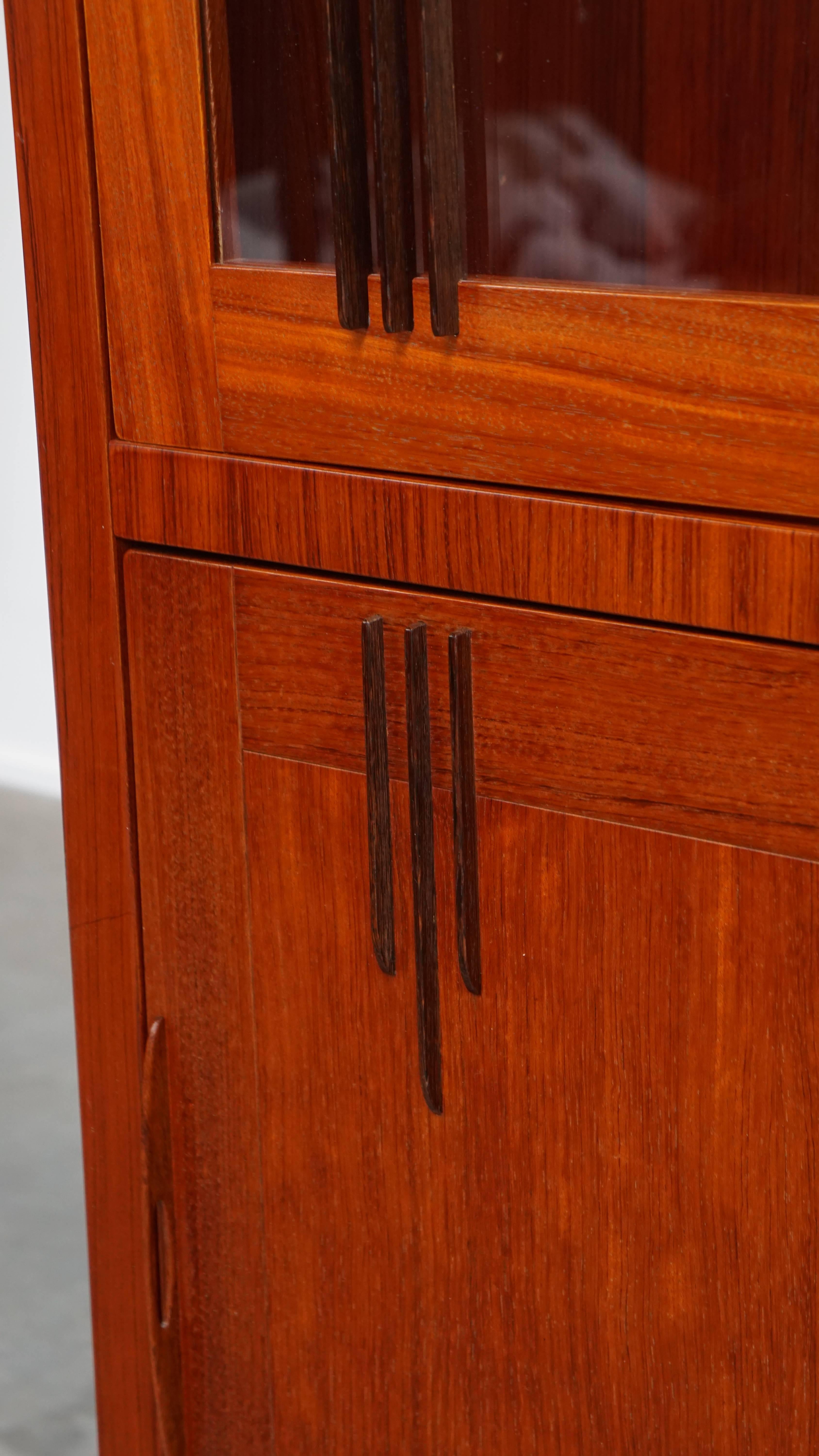 Schuitema Art Deco Vitrine mit Beleuchtung aus der Decoforma Serie im Angebot 8