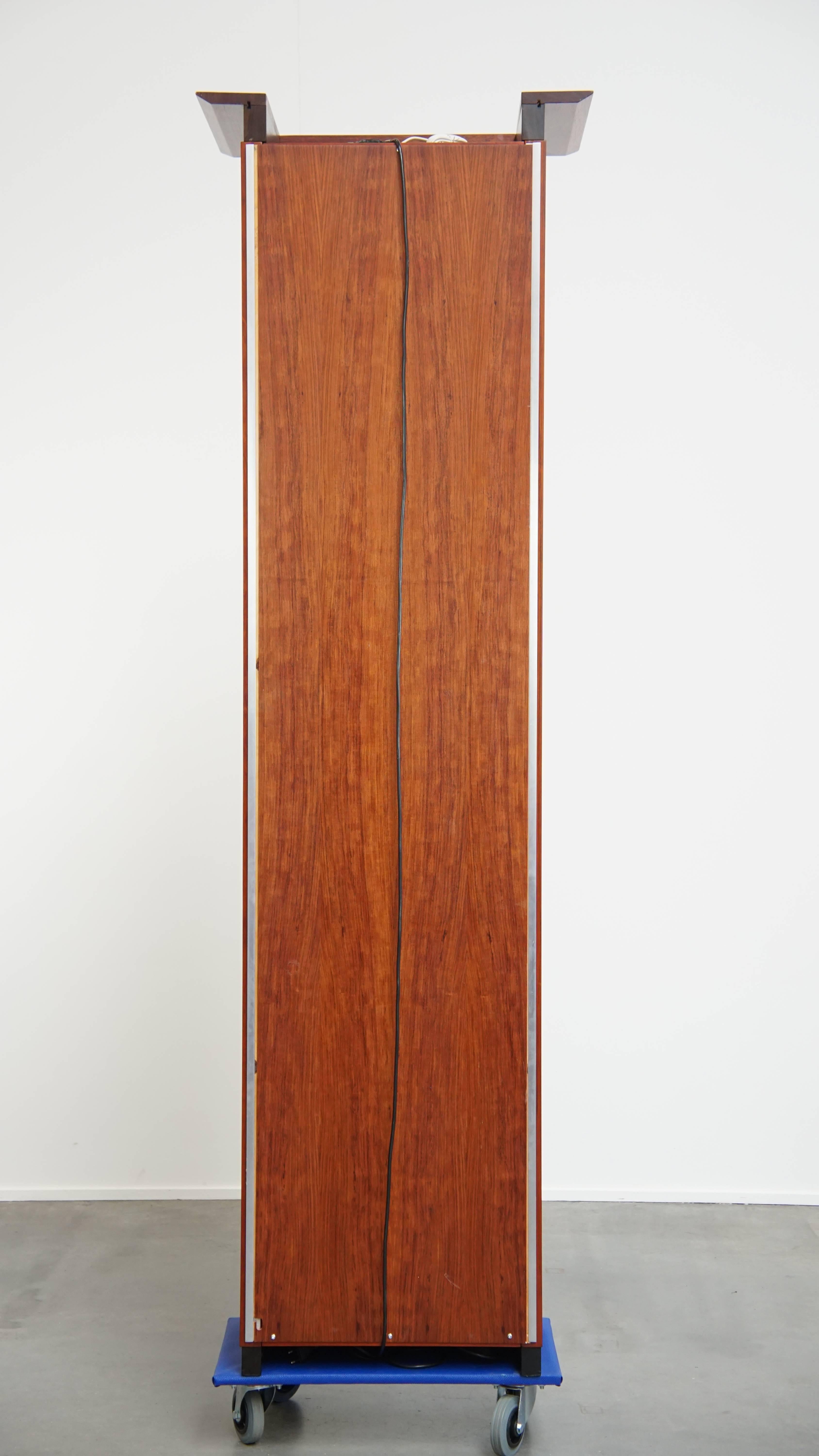 Schuitema Art Deco Vitrine mit Beleuchtung aus der Decoforma Serie (Handgefertigt) im Angebot