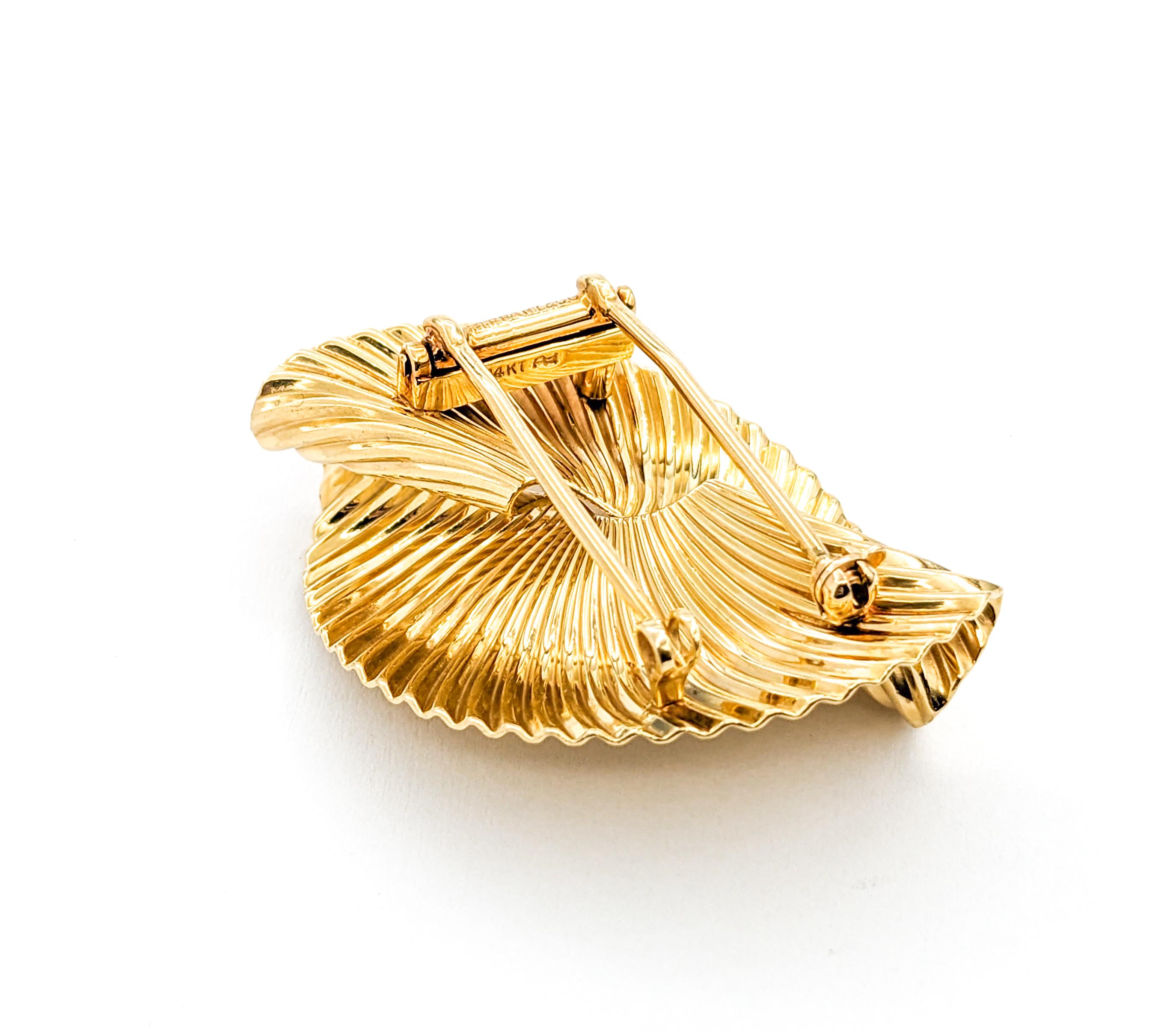 Women's Mid-Century George Schuler for Tiffany Swirl Brooch In Yellow Gold  For Sale