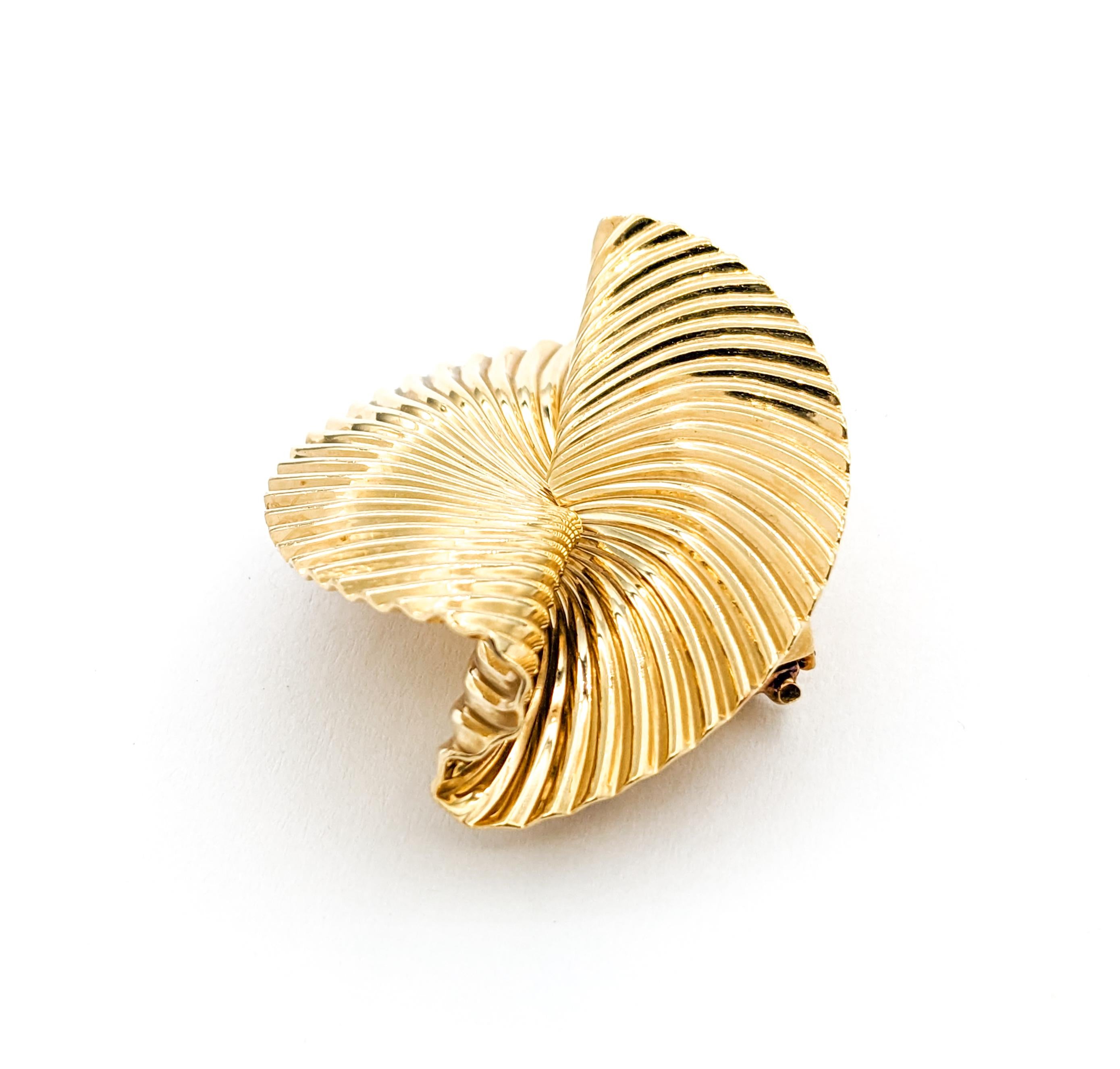 Mid-Century George Schuler for Tiffany Swirl Brooch In Yellow Gold  For Sale 4