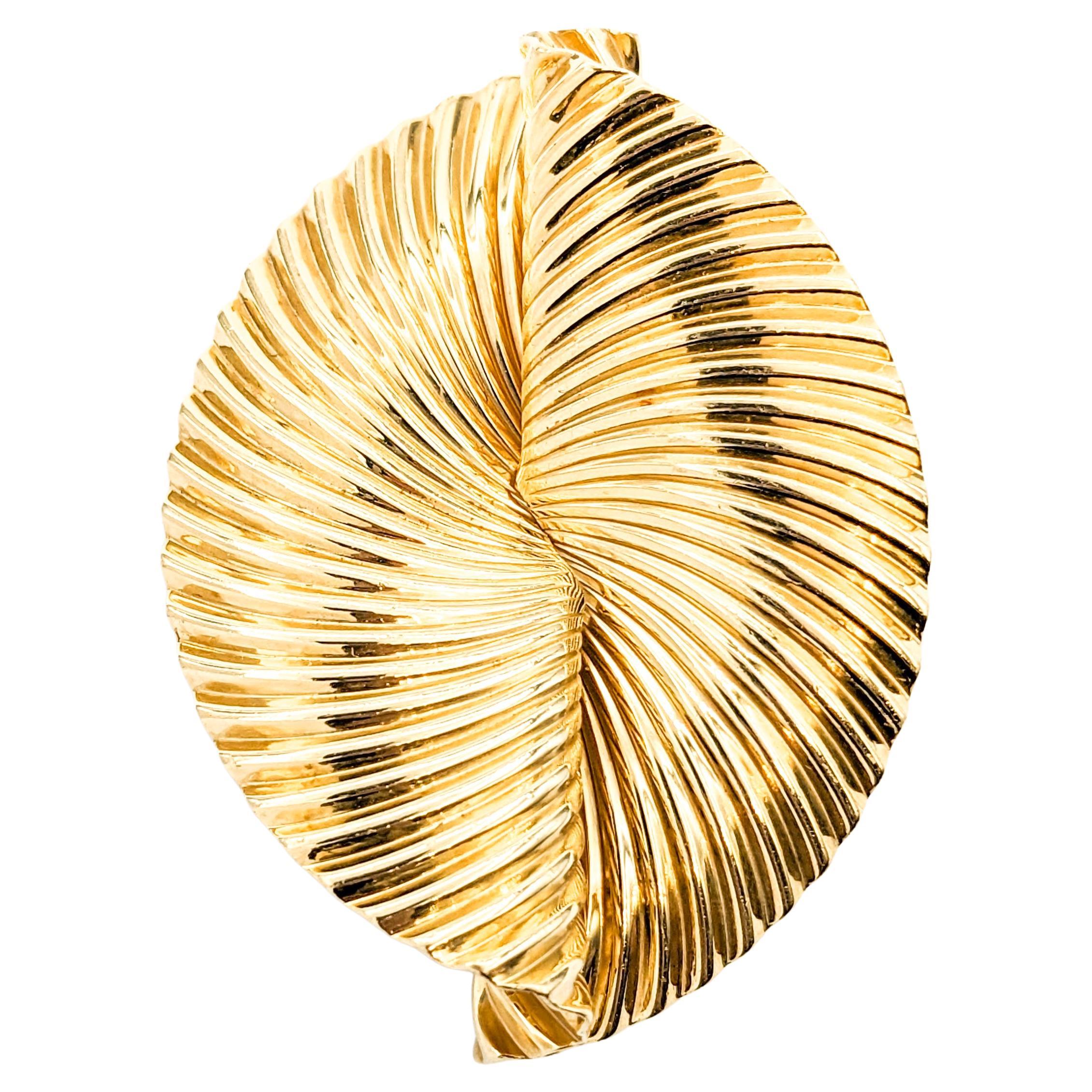 Mid-Century George Schuler for Tiffany Swirl Brooch In Yellow Gold  For Sale