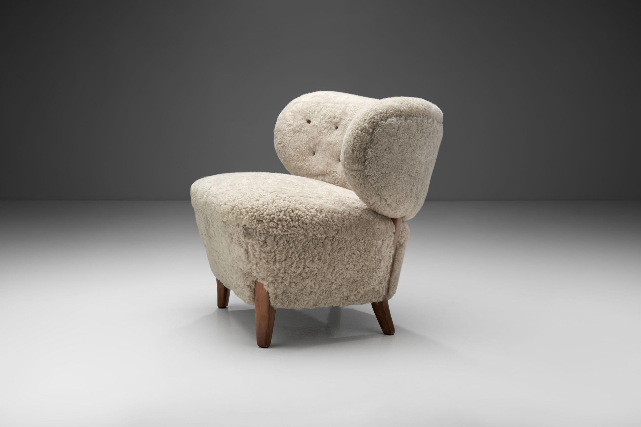 “Schulz” Lounge Chair by Otto Schulz for Jio Möbler Jönköping, Sweden circa 1940 In Good Condition In Utrecht, NL