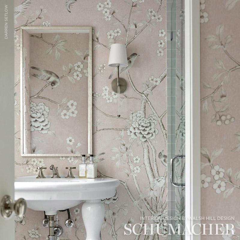 Schumacher by Mary McDonald Chinois Palais Wandteppich in Blush im Zustand „Neu“ im Angebot in New York, NY