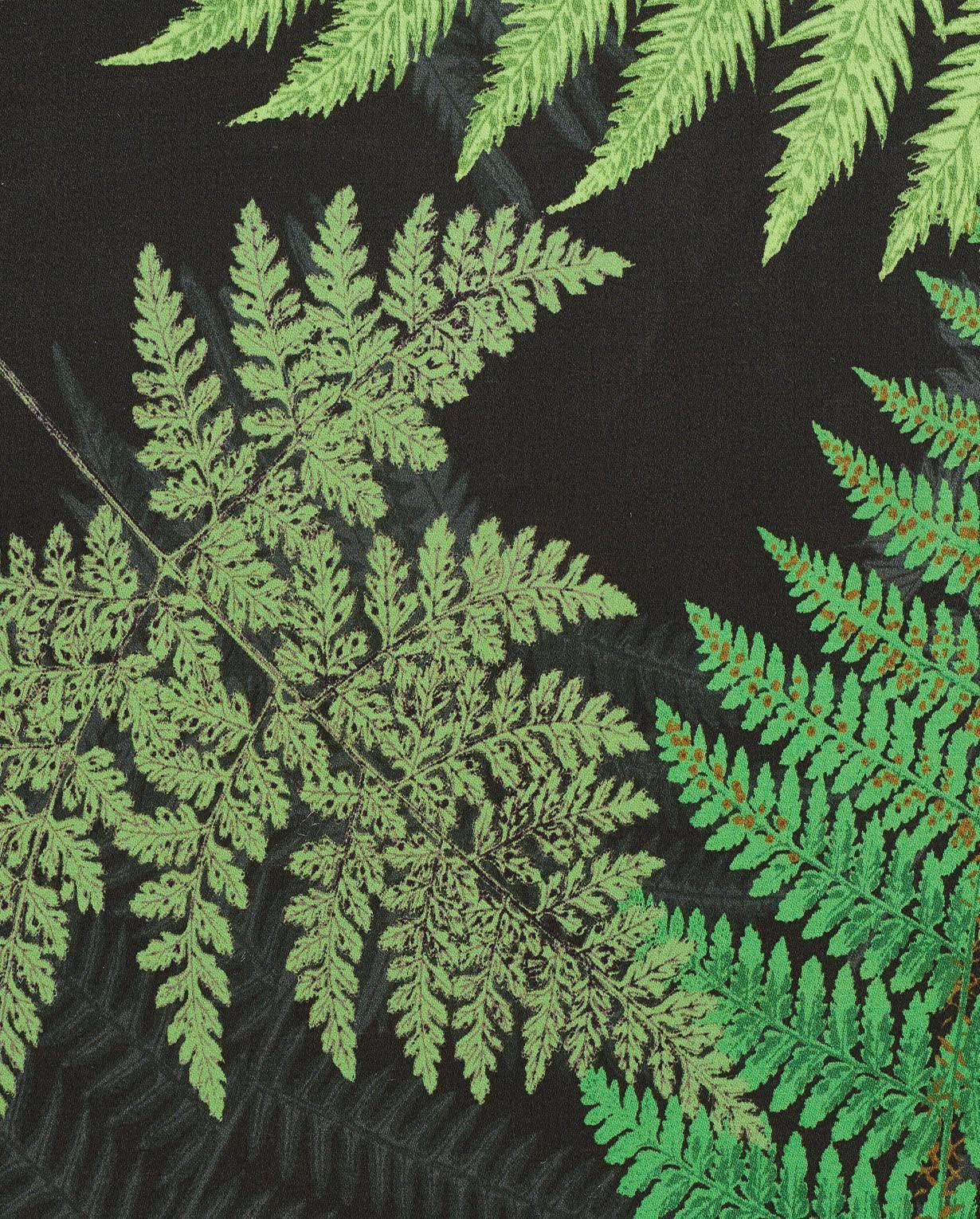 Familar fern fronds get a fashionable update in this extra-large, extra-special pattern. It's an imaginative botanical design with an unusual three-dimensional look. Also a fabric.

Since Schumacher was founded in 1889, our family-owned company
