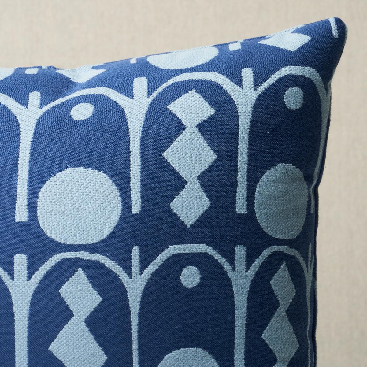 This pillow features Downtown by Drusus Tabor with a knife edge finish. Created in collaboration with Drusus Tabor, Downtown is a textural small-scale geometric pattern created on a jacquard loom. Pillow includes a feather/down fill insert and