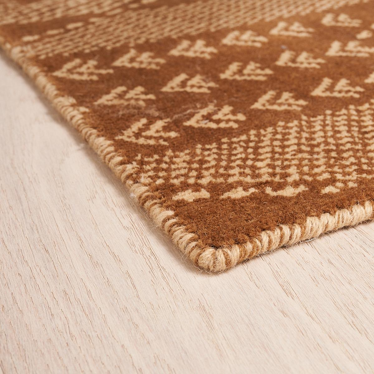 Schumacher Fitzgerald 9'' x 12'' Teppich in Braun (amerikanisch) im Angebot