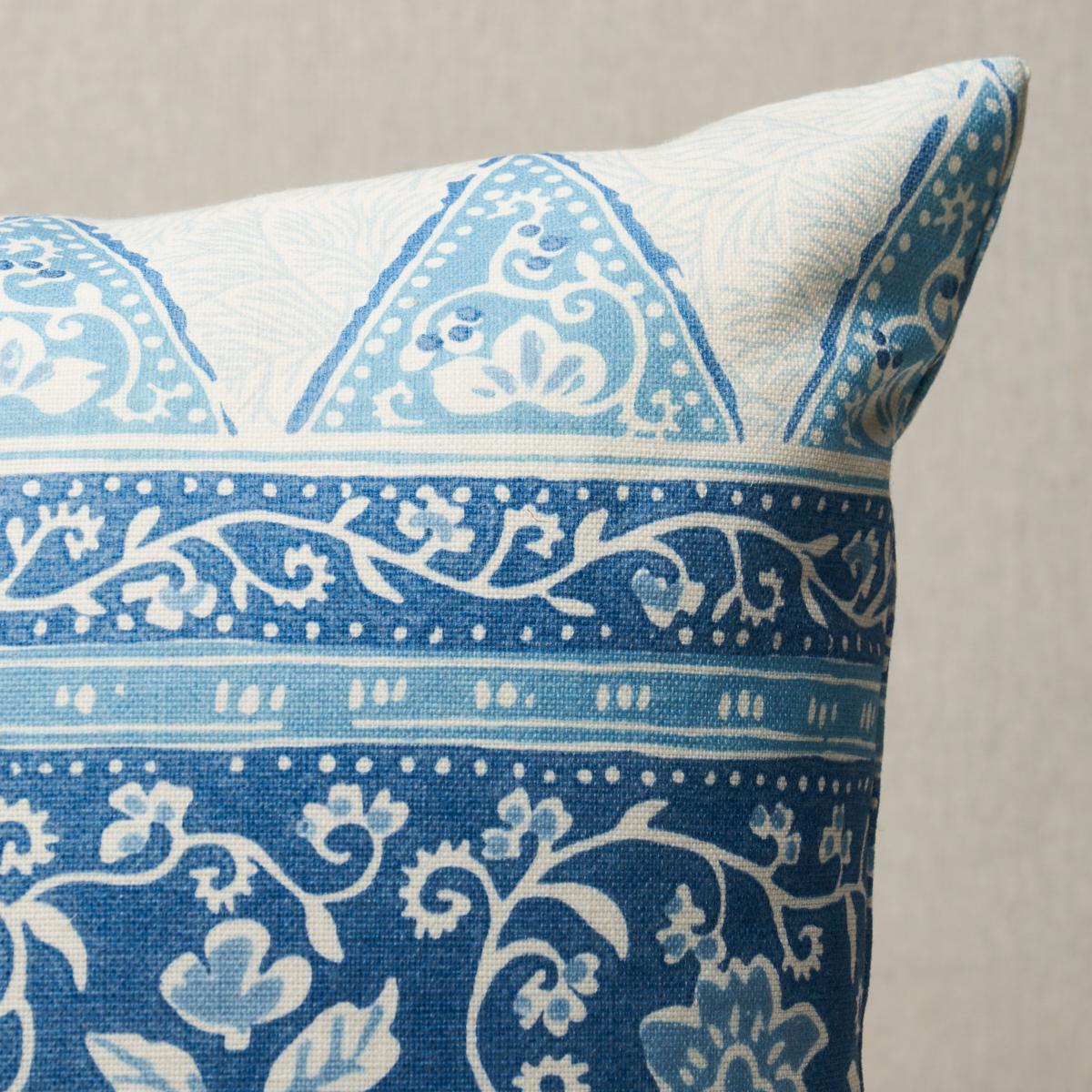 This pillow features Foxglove Indoor/Outdoor by Mark D. Sikes for Schumacher with a knife edge finish. Inspired by traditional Indian block prints, Foxglove Indoor/Outdoor in indigo by Mark D. Sikes is a stylish high-performance fabric that can