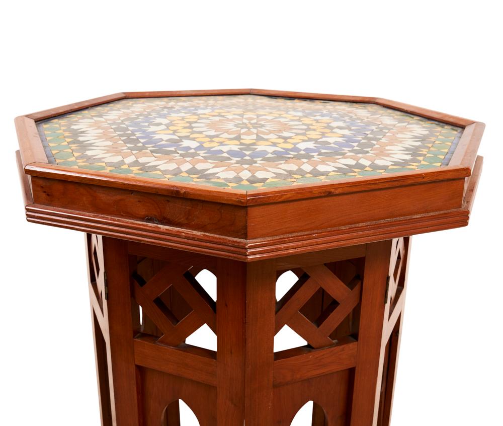 Schumacher French Side Table with Patterned Ceramic Top In Good Condition In New York, NY