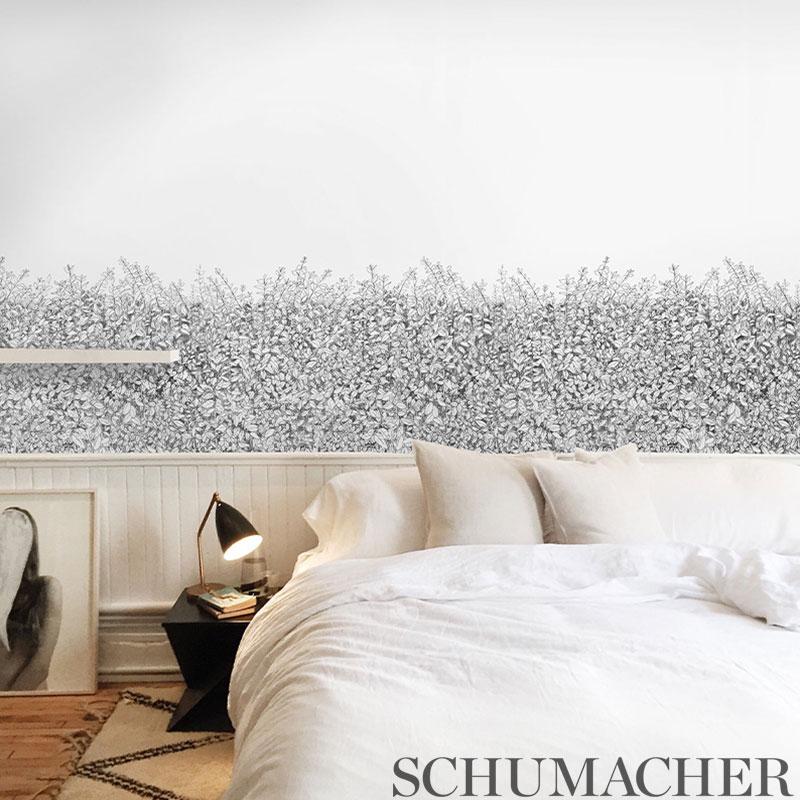 Schumacher Greenery Galore Vinyl Wandteppich in Schwarz (amerikanisch) im Angebot