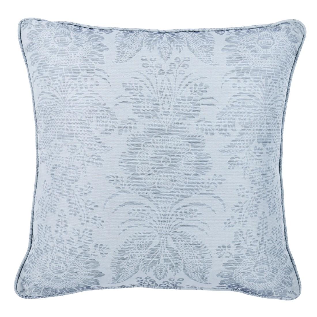 This pillow features Greta with a self-welt finish. A beautiful mid-scale floral with the look of a damask, Greta has an elevated mirrored motif that’s tempered by an easygoing cotton-and-linen-blend fabric. The monochromatic pattern is easy to lay