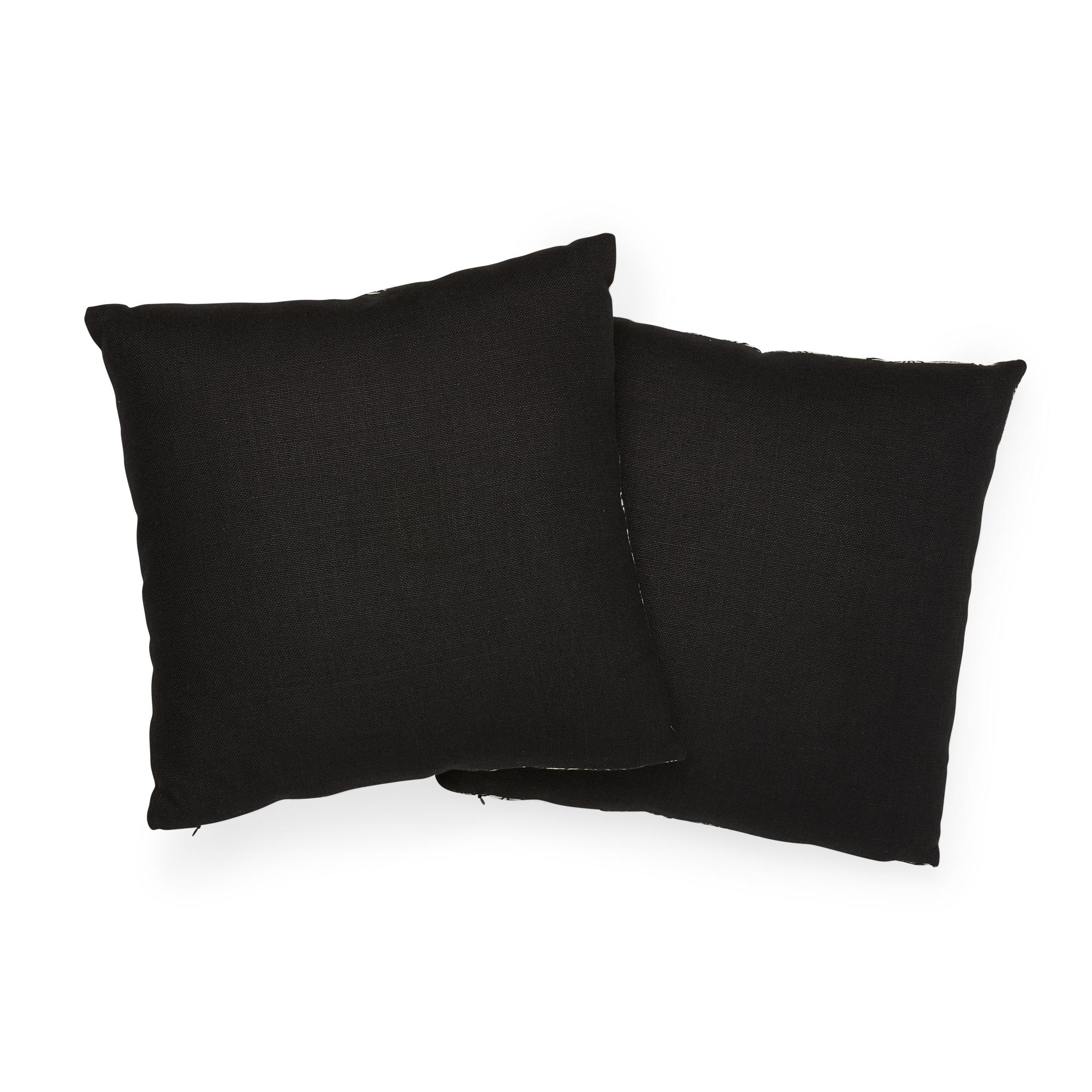 Schumacher Hendrix Embroidery Black Linen Pillow In New Condition For Sale In New York, NY