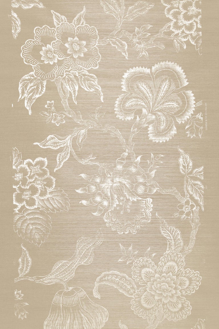 Schumacher Hothouse Flowers Sisal Wallpaper in Fog and Chalk For Sale