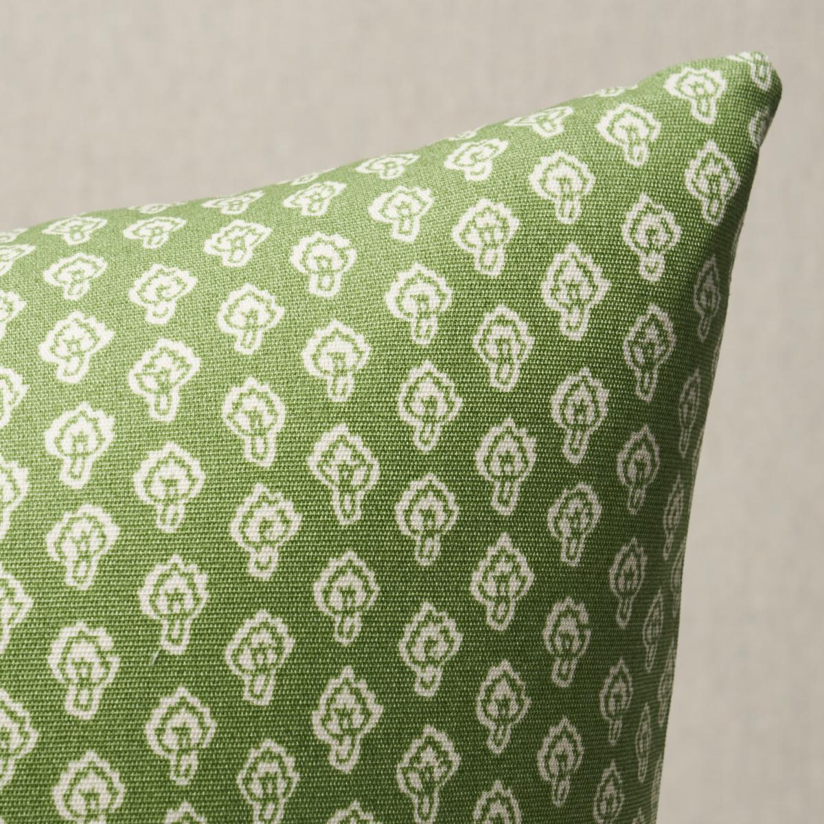 This pillow features Hyacinth Indoor/Outdoor by Mark D. Sikes for Schumacher with a knife edge finish. Inspired by traditional Indian block prints, Hyacinth Indoor/Outdoor in leaf green by Mark D. Sikes is a stylish high-performance fabric that can