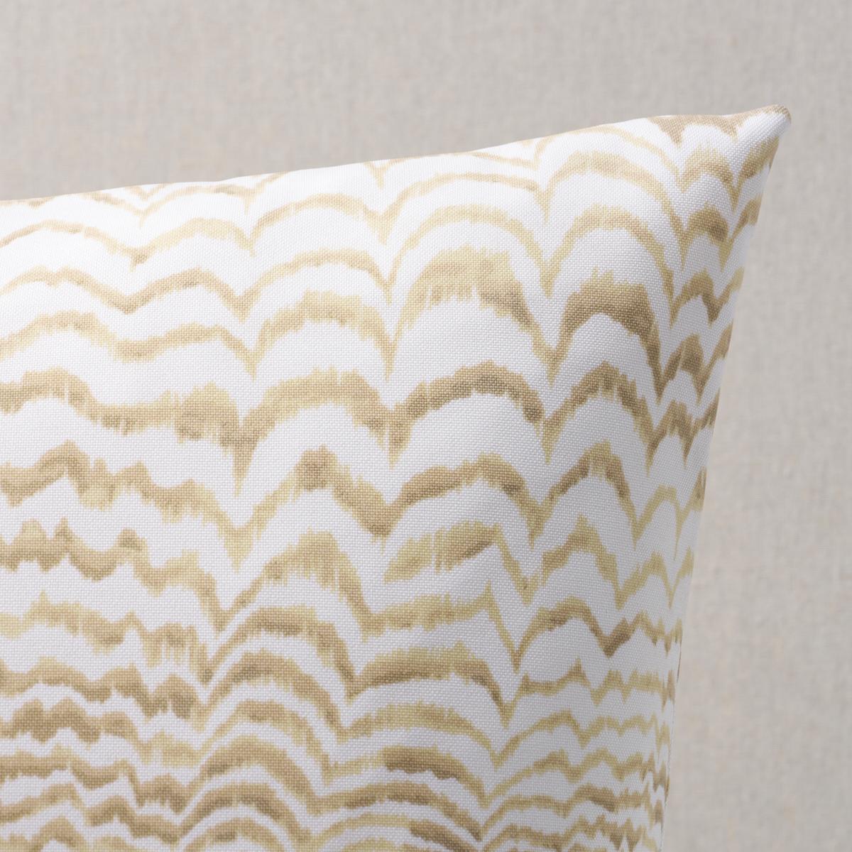 This pillow features Ink Wave Print Indoor/Outdoor by Trina Turk with a knife edge finish. With its unique rippled pattern and watery tones, Ink Wave Print Indoor/Outdoor fabric makes a fabulous statement wherever it goes. Pillow includes a polyfill