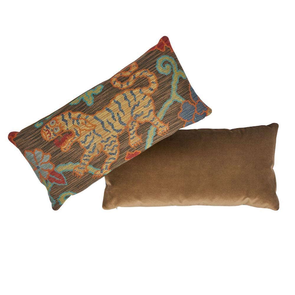 This pillow features Khotan Weave with a knife edge finish. Water-and stain-repellant, and with an abrasion rate that can handle even the most well-loved and well‚Äìused rooms, this velvet is also irresistibly handsome.