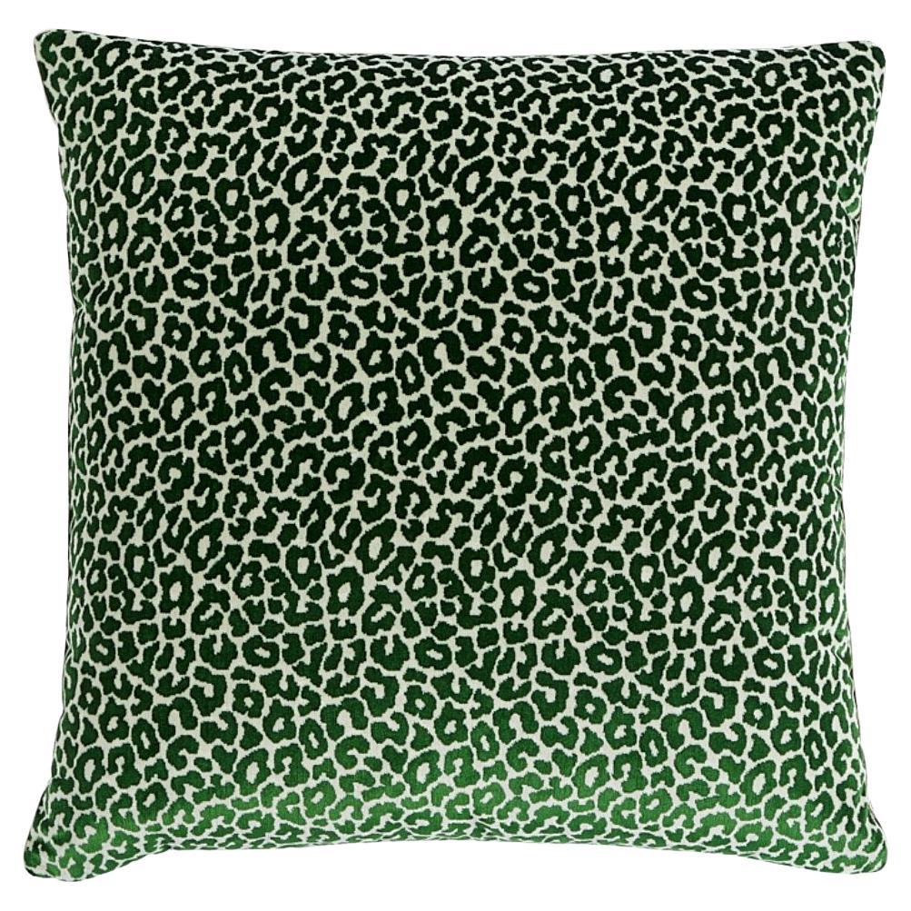 Schumacher Madeleine Velvet 20" Pillow In Emerald For Sale