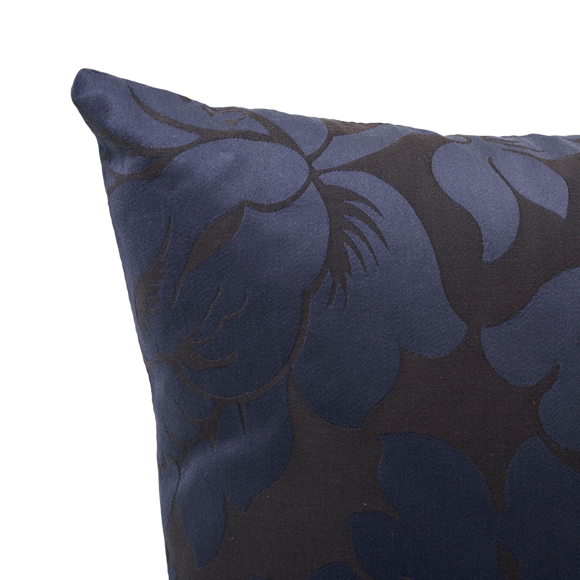 Modern Schumacher Maggiore Damasco Midnight Two-Sided Cotton Pillow For Sale
