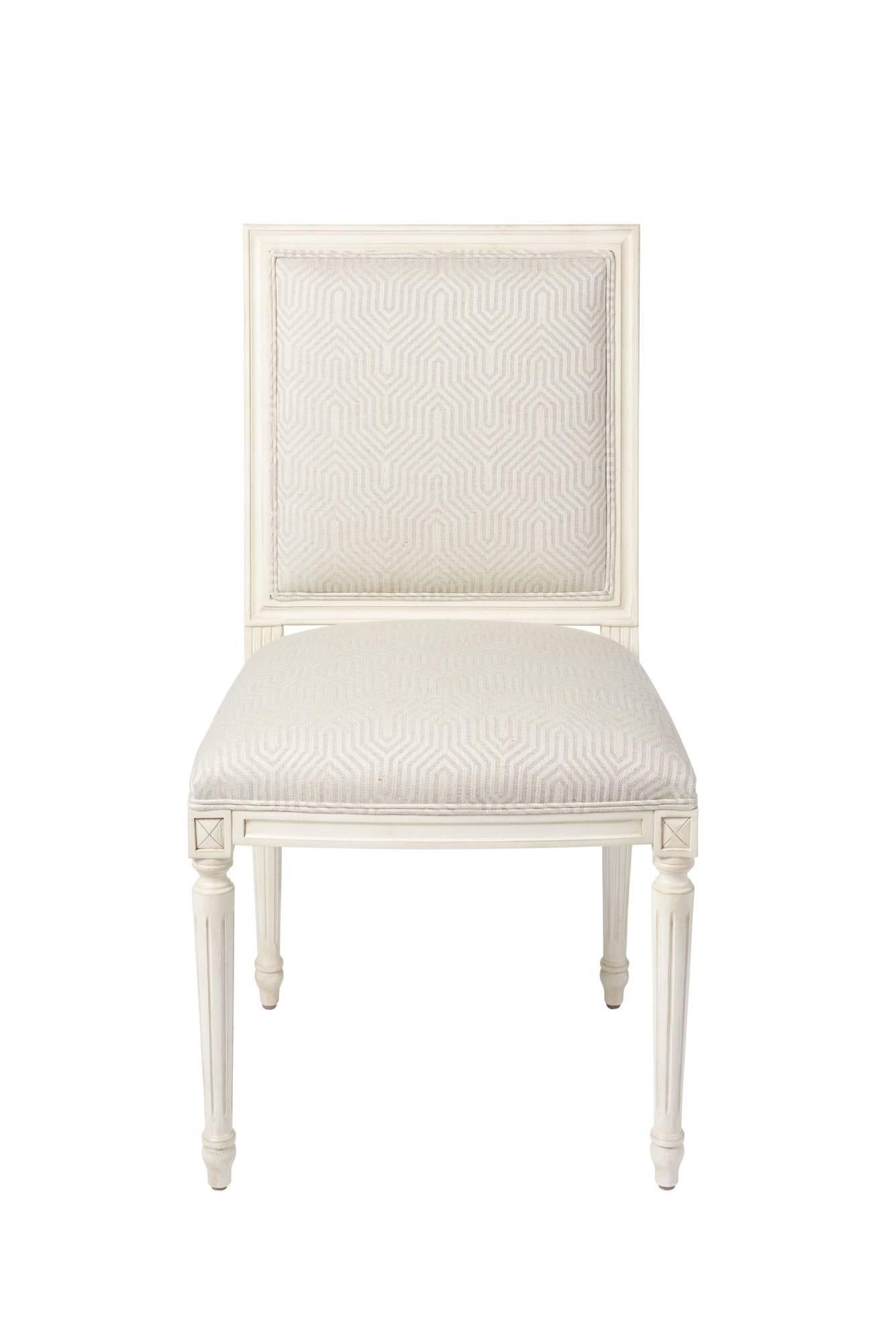 Contemporary Schumacher Marie Therese Eureka Woven Ziggurat Hand-Carved Beechwood Side Chair For Sale