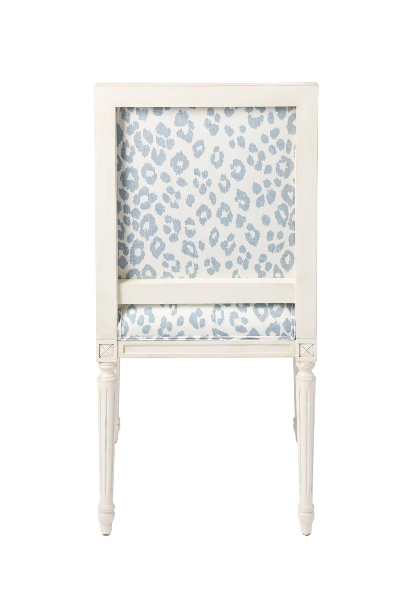Schumacher Marie Therese Iconic Leopard Blue Hand-Carved Beechwood Side Chair  4