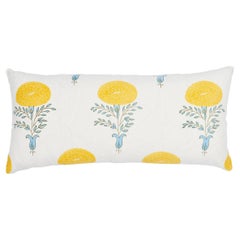 Schumacher coussin jaune or 30 po. x 14 po.