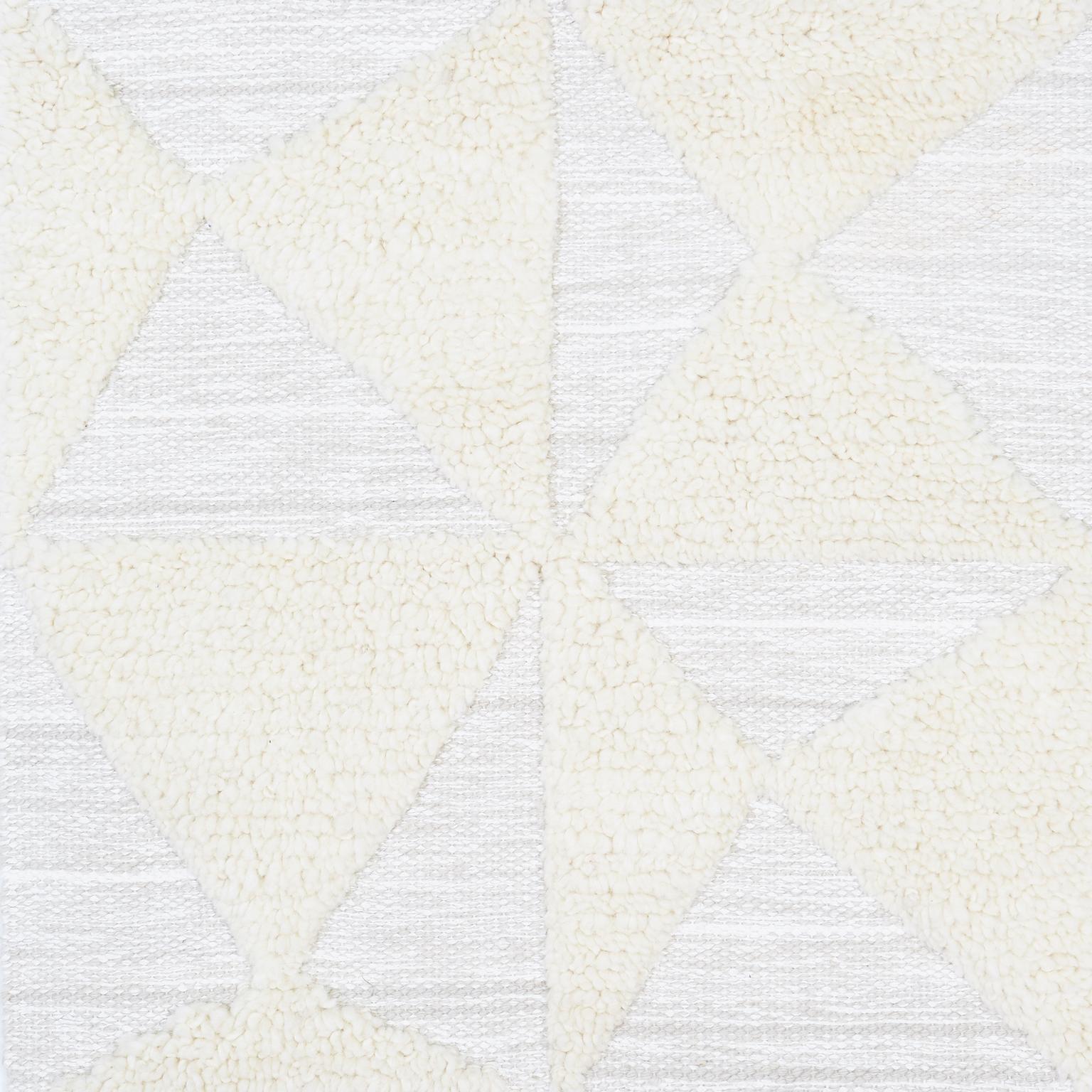 An exploration of positive and negative forms, these rugs add character and movement to any scheme. Luxurious hand-spun cut pile is juxtaposed against the refined beauty and subtle striation of a flat-weave ground.

Rugs and floor coverings

Rug