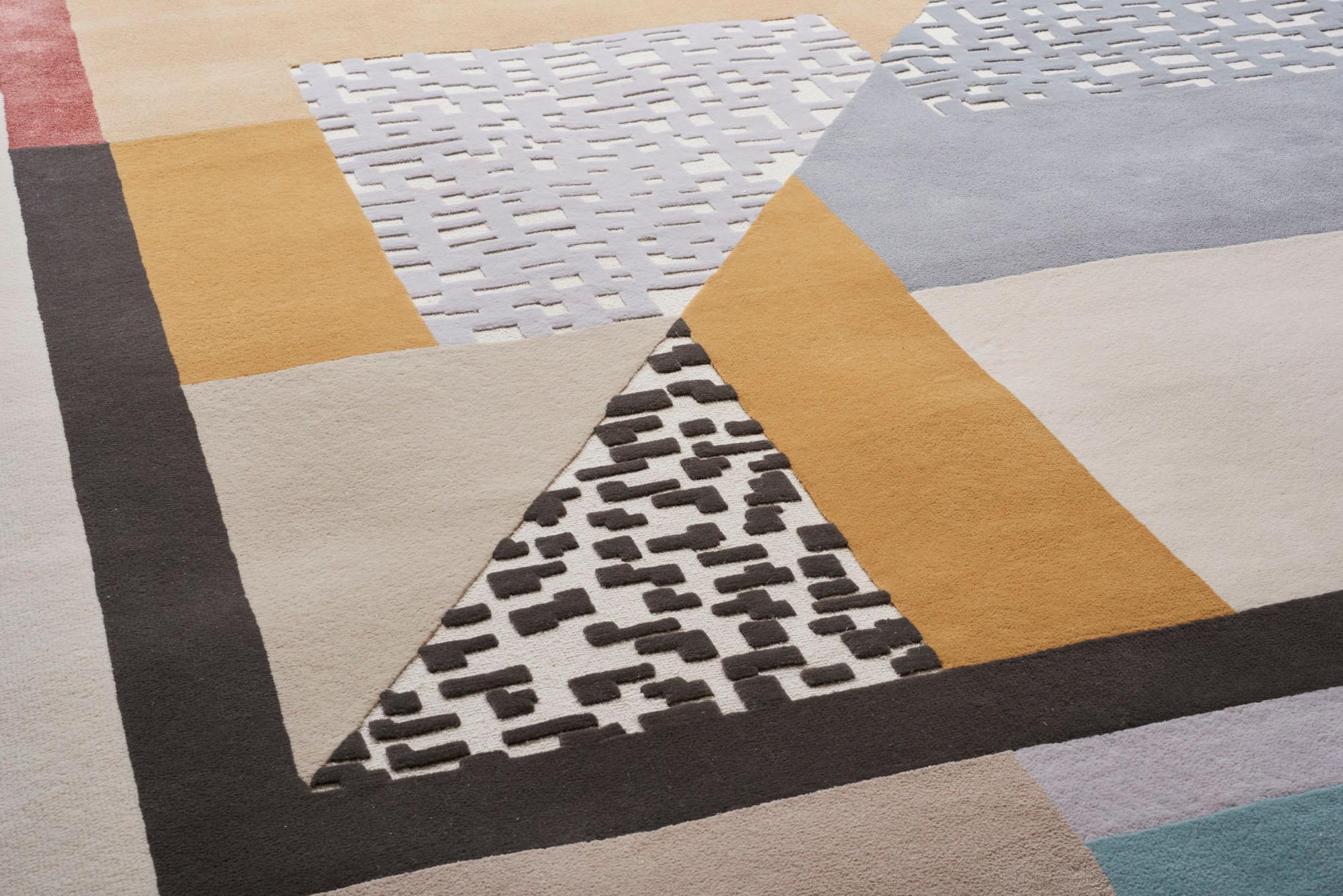 Hand-Crafted Schumacher Ratio Area Rug in Hand-Tufted Wool Silk by Patterson Flynn