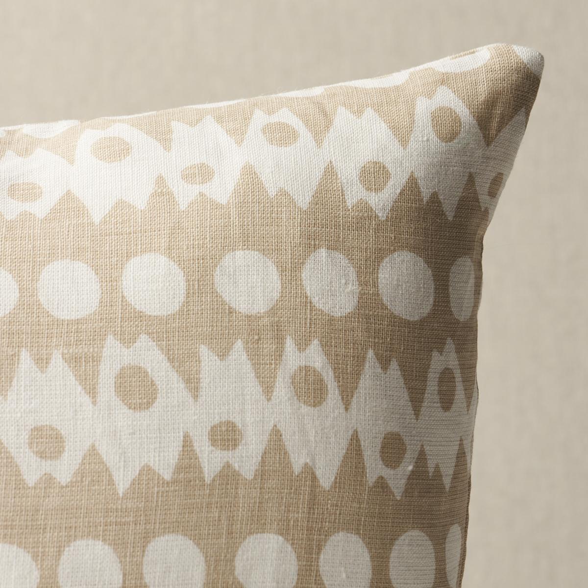 This pillow features Trickledown by Drusus Tabor with a knife edge finish. Created in collaboration with Drusus Tabor and printed by hand on a soft linen ground, Trickledown has the subtle variations and wonderful nuances that make artisanal