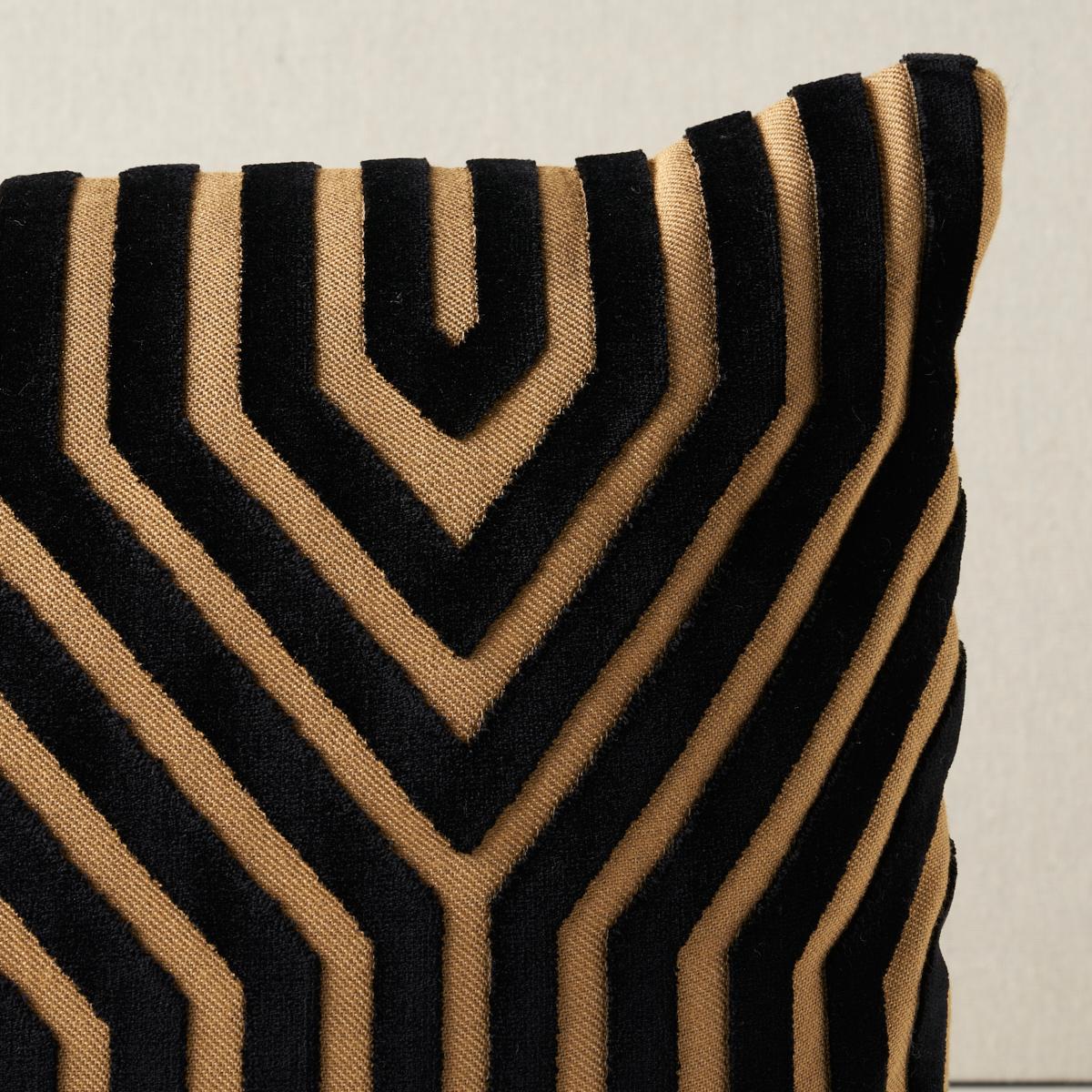 This pillow features Vanderbilt Velvet by Mary McDonald for Schumacher with a knife edge finish. A large-scale, linear design gives this Italian cut velvet fabric a graphic sensibility, while the silk-like pile adds extra dimension and a luxurious
