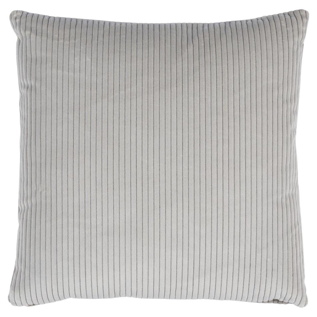 Coussin Schumacher en velours côtelé Wyatt de 51 cm en vente