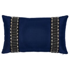 Almohada Punk Rock Schumacher x Johnson Hartig en azul marino