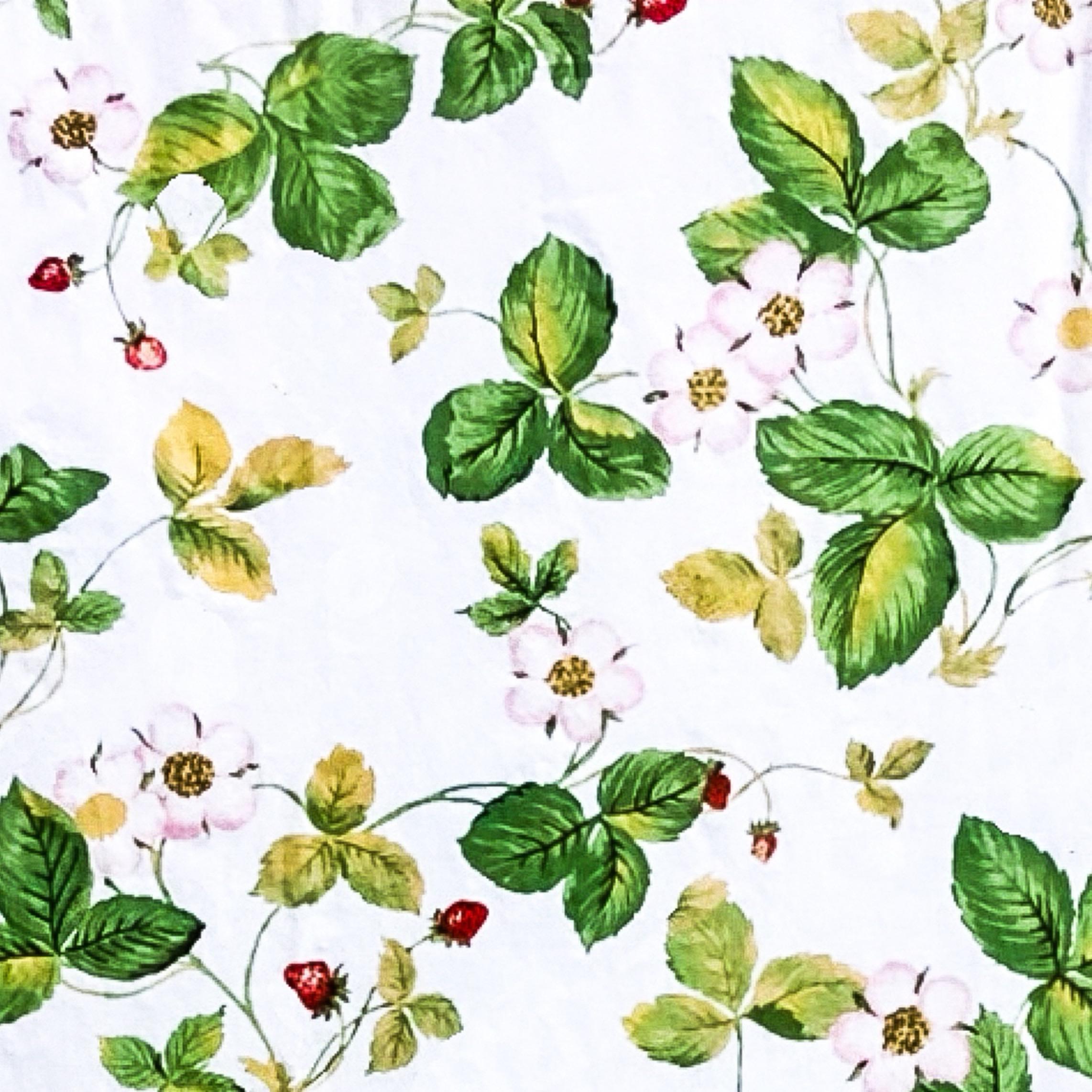 American Schumacher x Wedgewood Wild Strawberry Wallpaper, Wedgewood Collection, 1972 For Sale