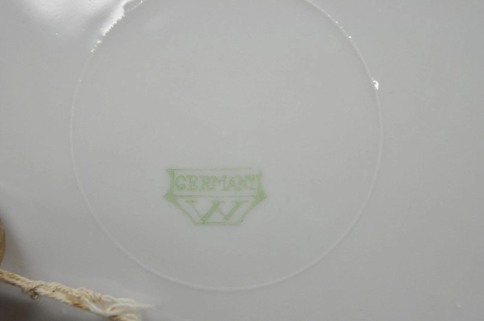 Schumann Bavaria Germany Victorian Reticulated Floral Roses 8.5