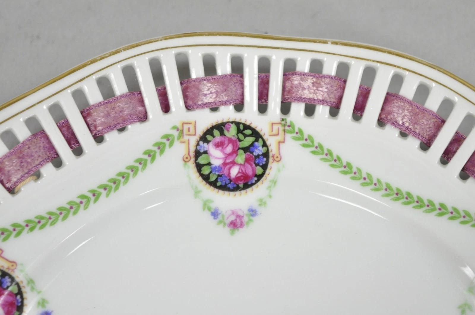 Victorien Schumann Bavaria Germany Victorian Reticulated Floral Roses 8.5