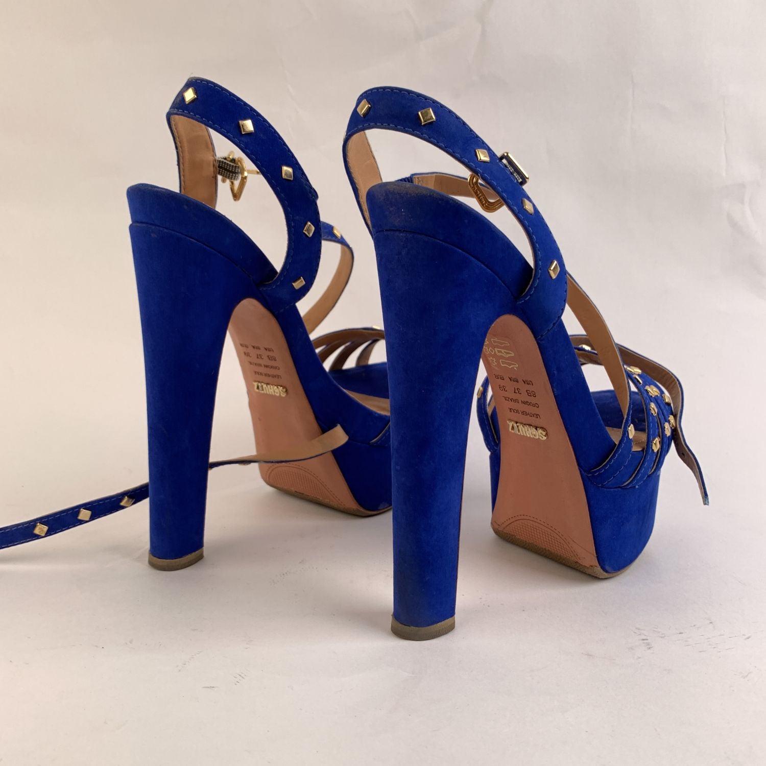 Schutz Sandalias de tacón alto de ante azul con tachuelas Talla 39 en venta 2