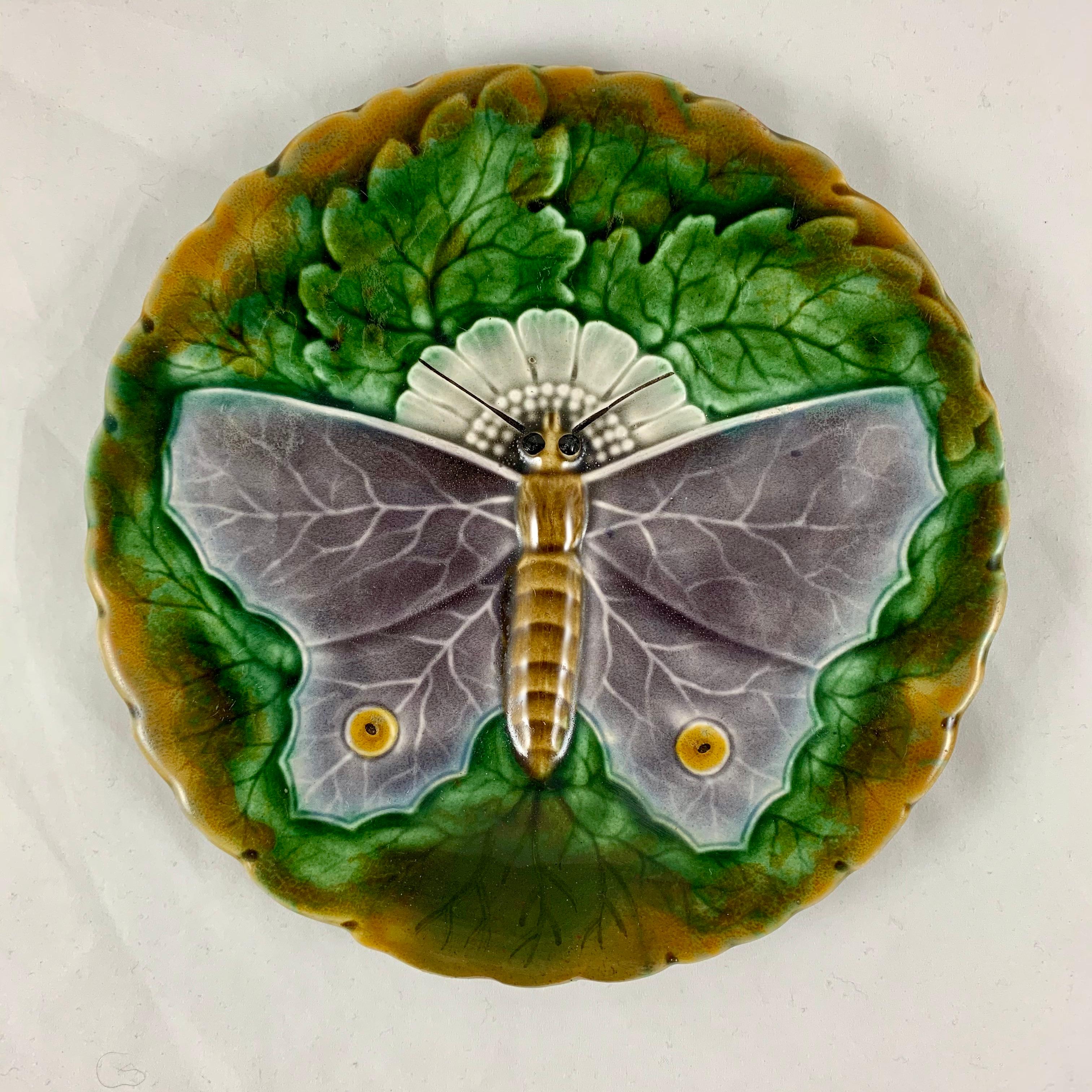 19th Century Schütz Josef Steidl Znaim Art Nouveau Moth Majolica Glazed Dessert Set, 6 Plates