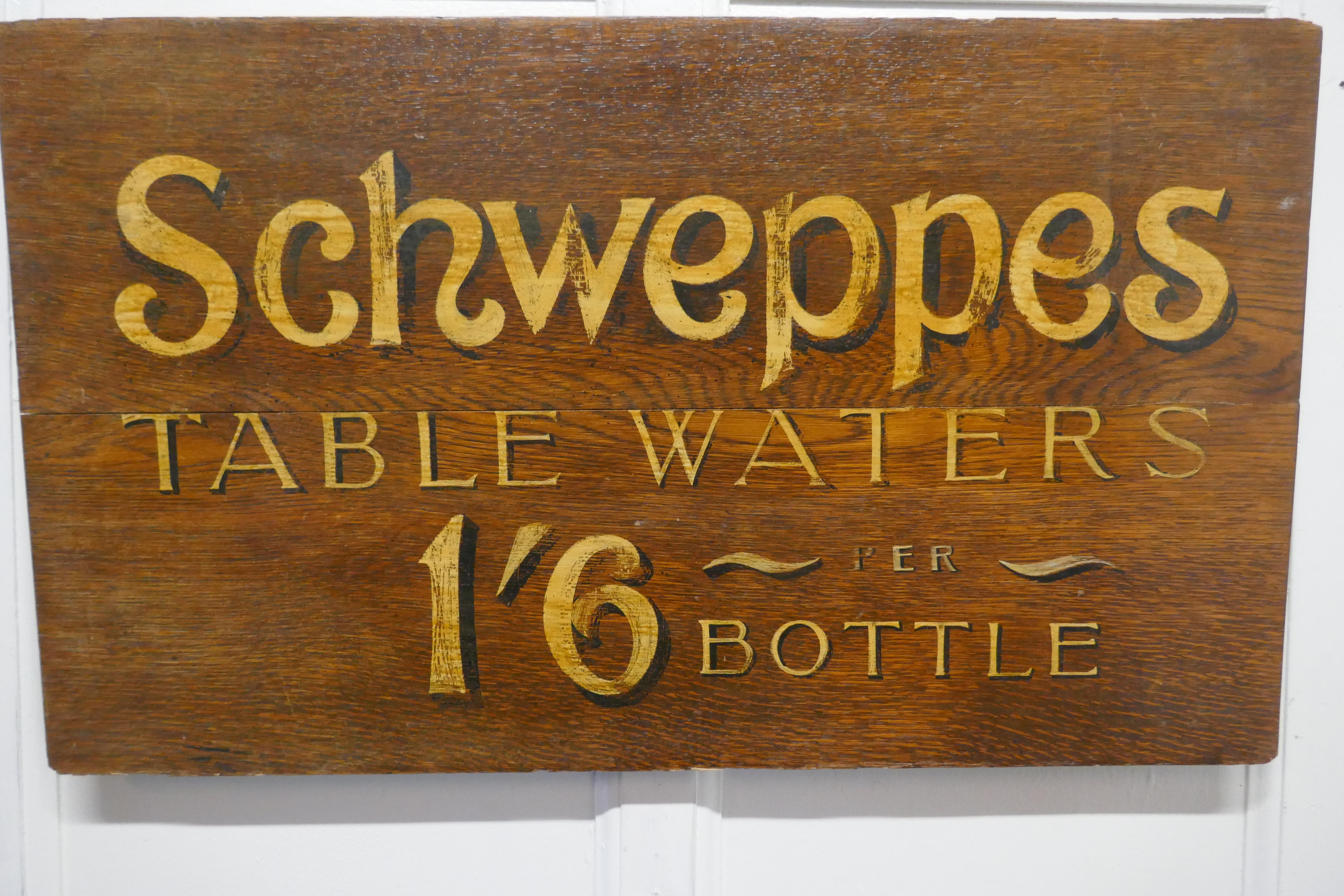 Schweppes Tisch Wasser Eichenholz Trade Sign Board im Angebot 1